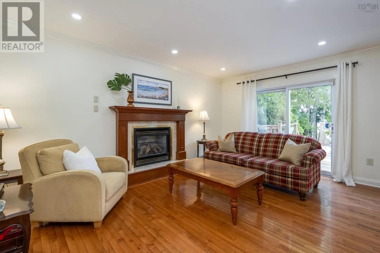 23 Lakeshore Park Terrace