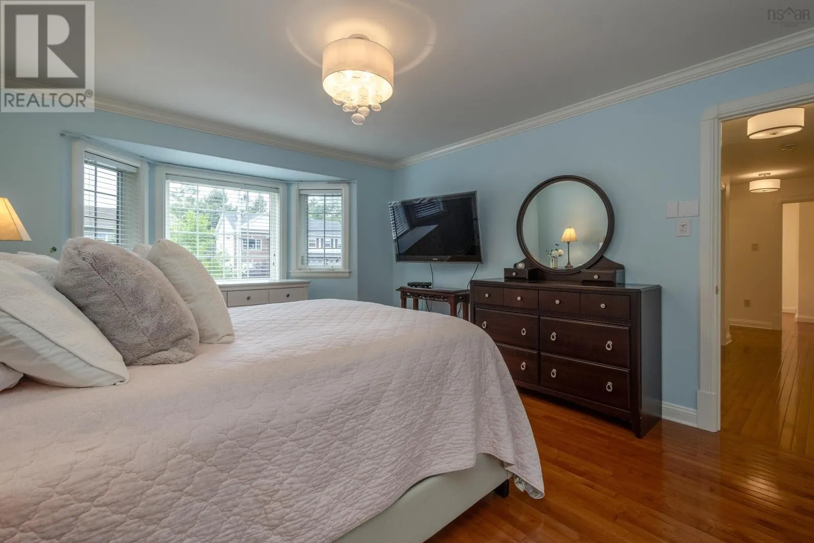 23 Lakeshore Park Terrace