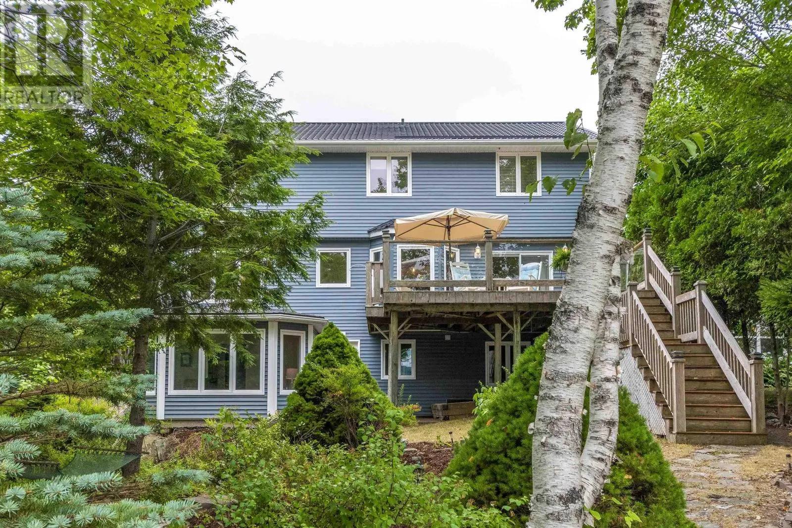 23 Lakeshore Park Terrace