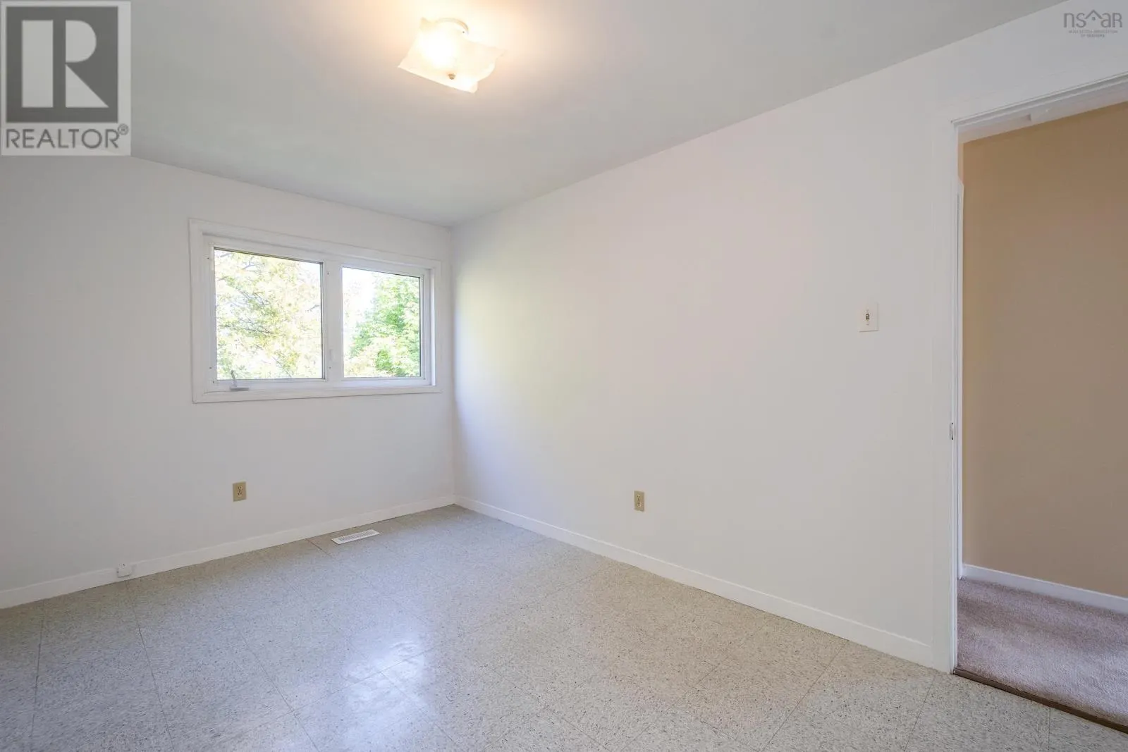 58 Kingfisher Crescent