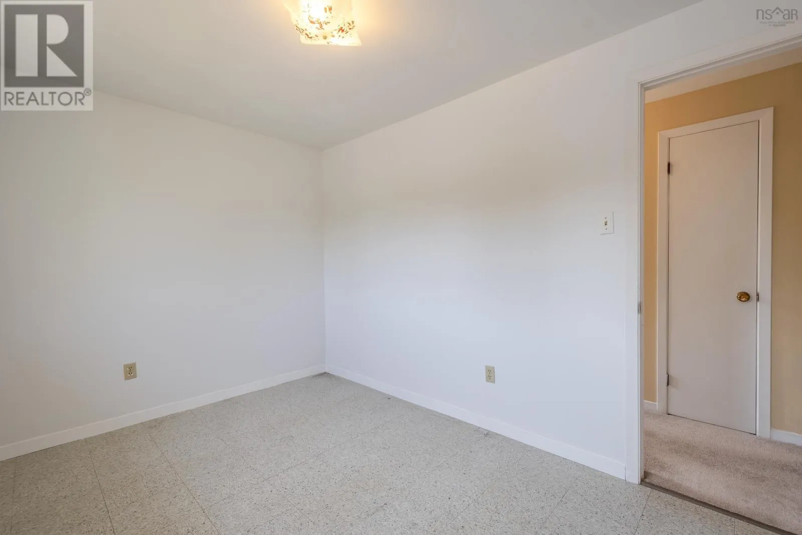58 Kingfisher Crescent