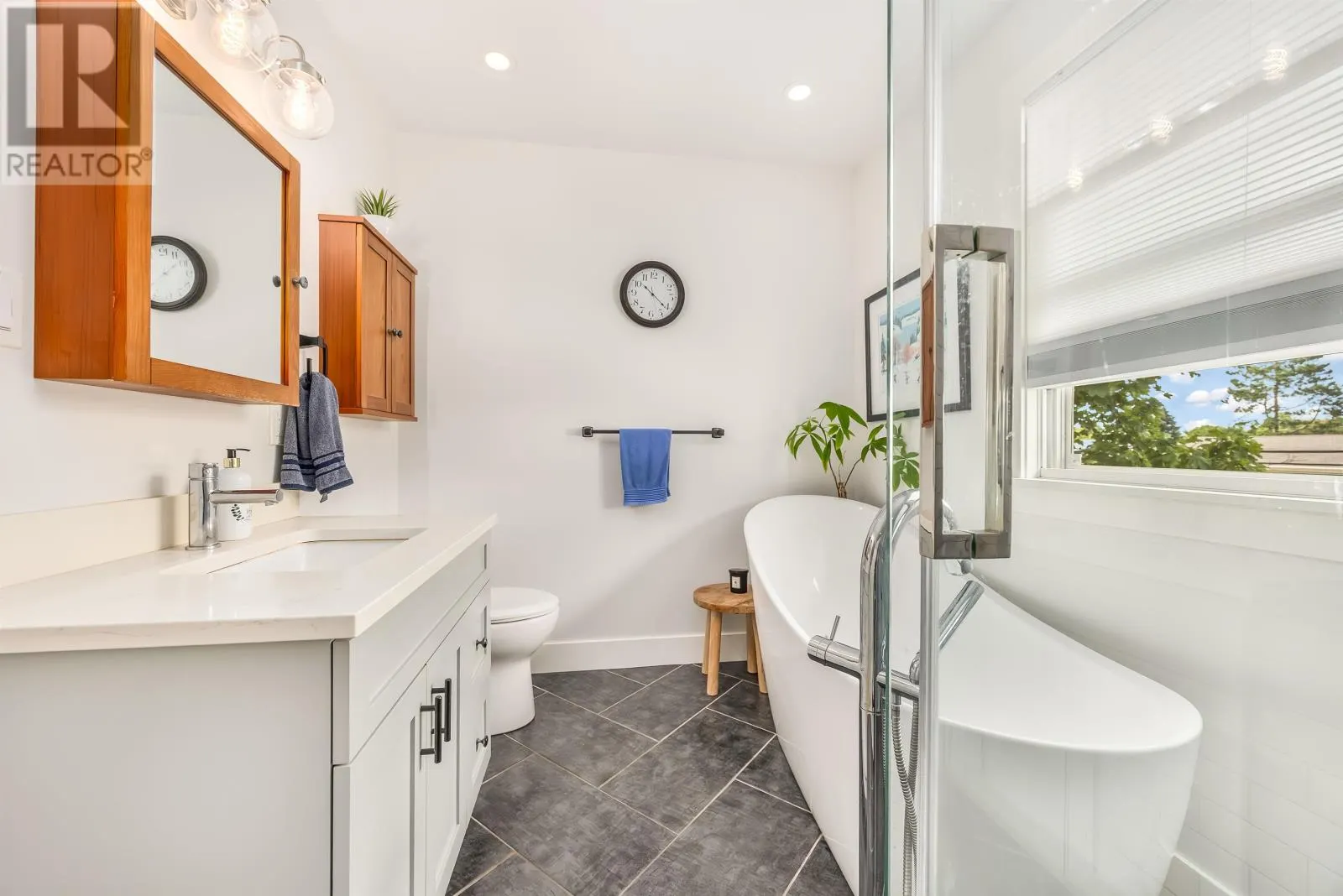 48 Prince Charles Drive