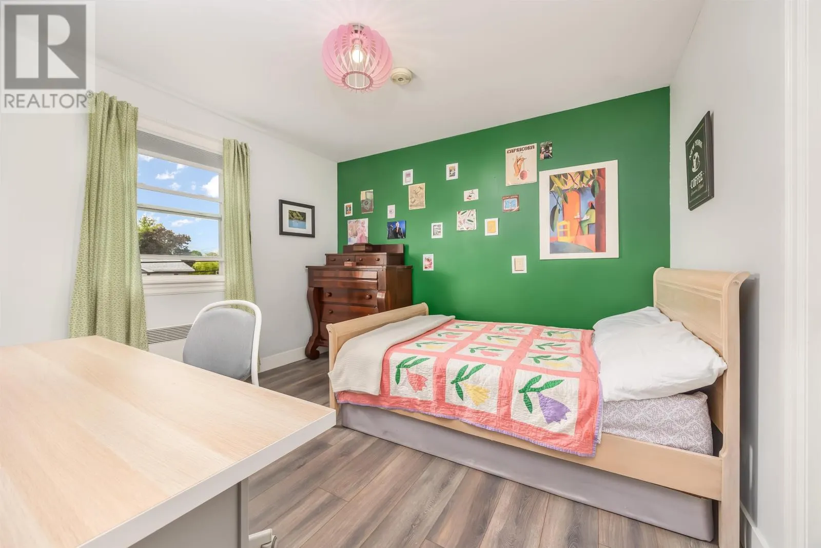 48 Prince Charles Drive