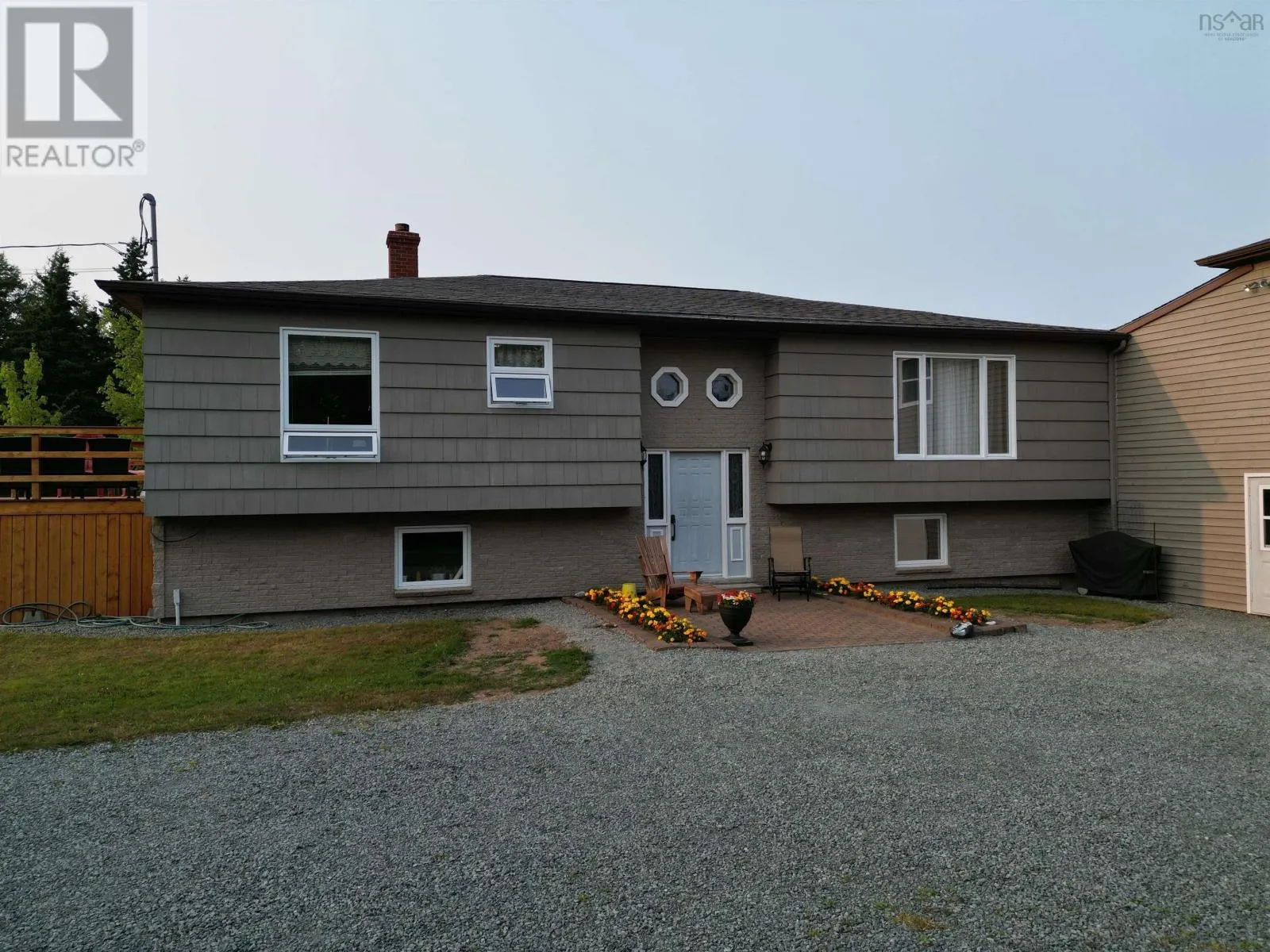 9 Grand Gully Road