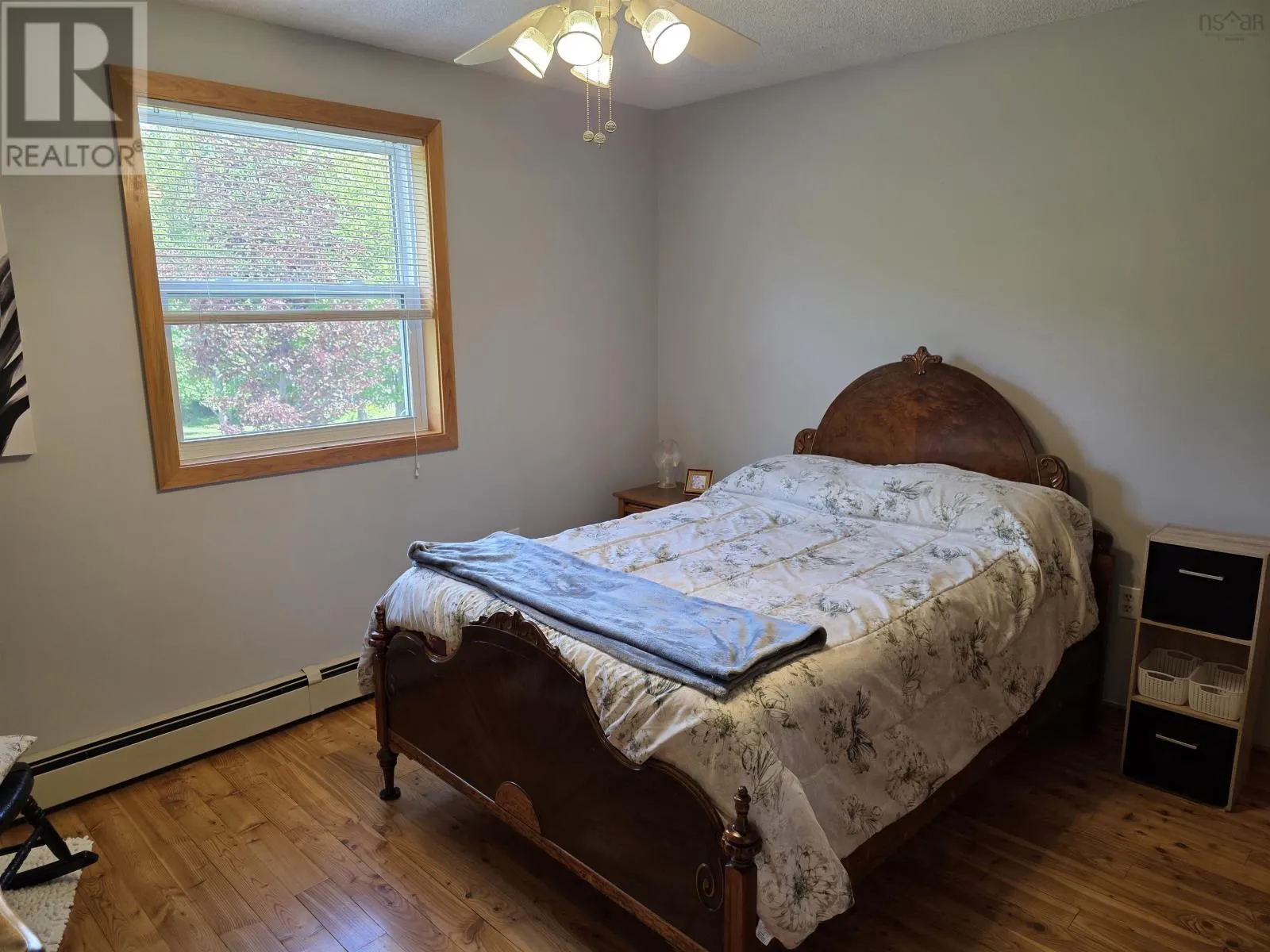 9 Grand Gully Road
