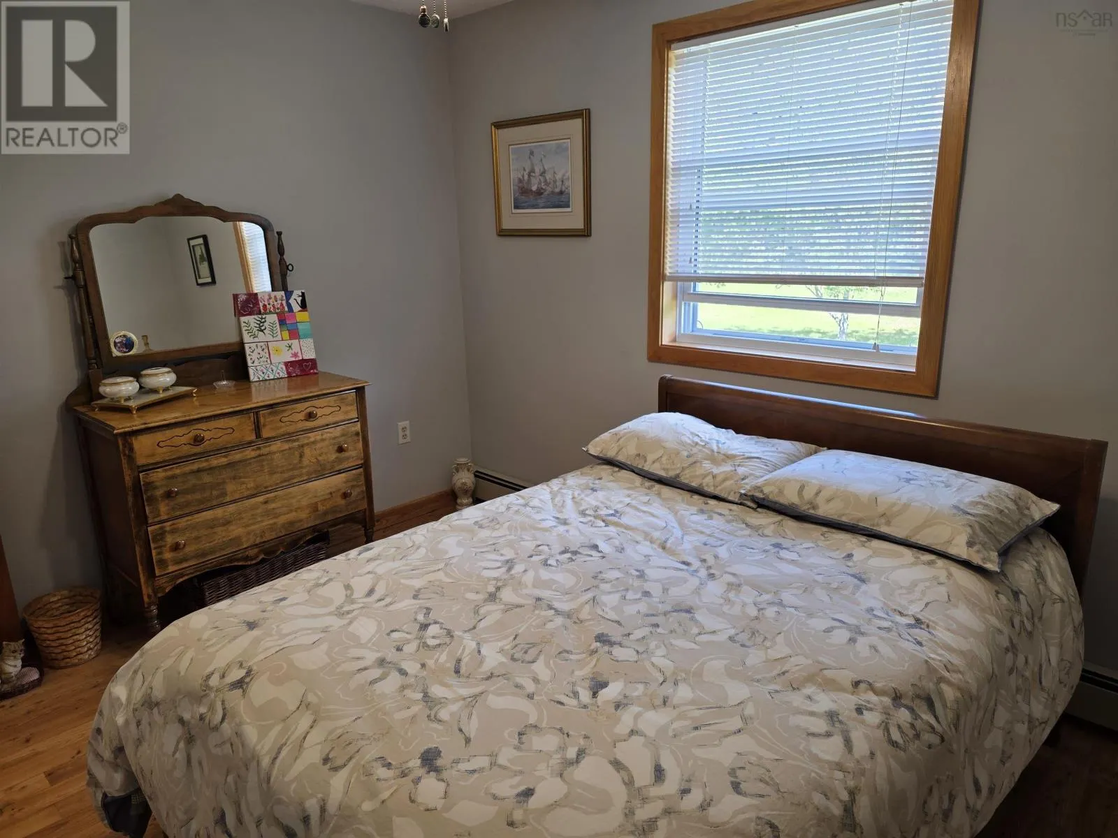 9 Grand Gully Road