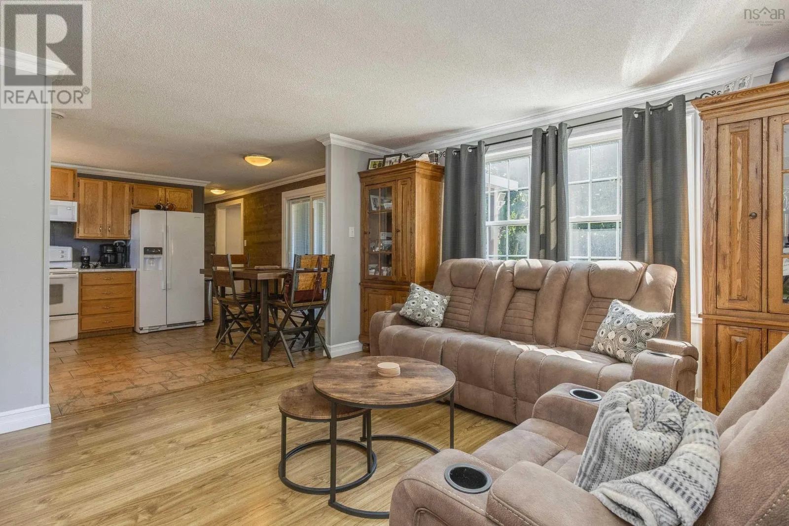 4 Wicks Drive
