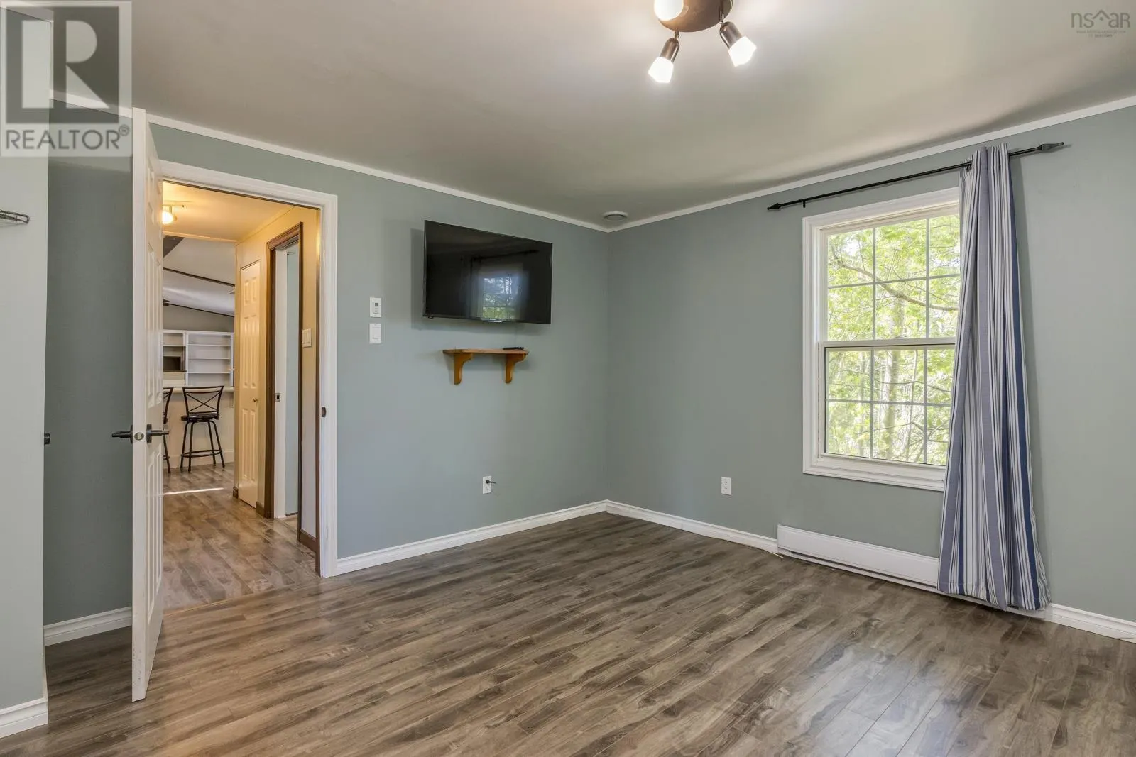 11 CEDARWOOD Crescent