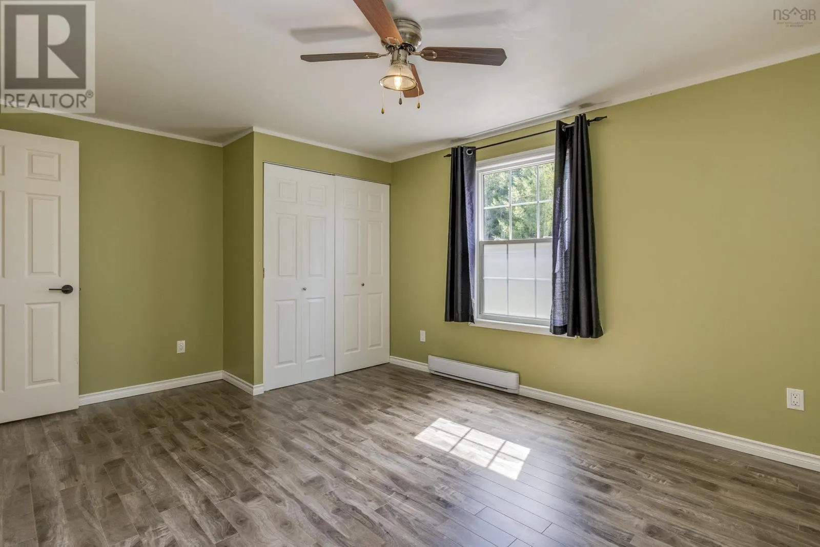 11 CEDARWOOD Crescent