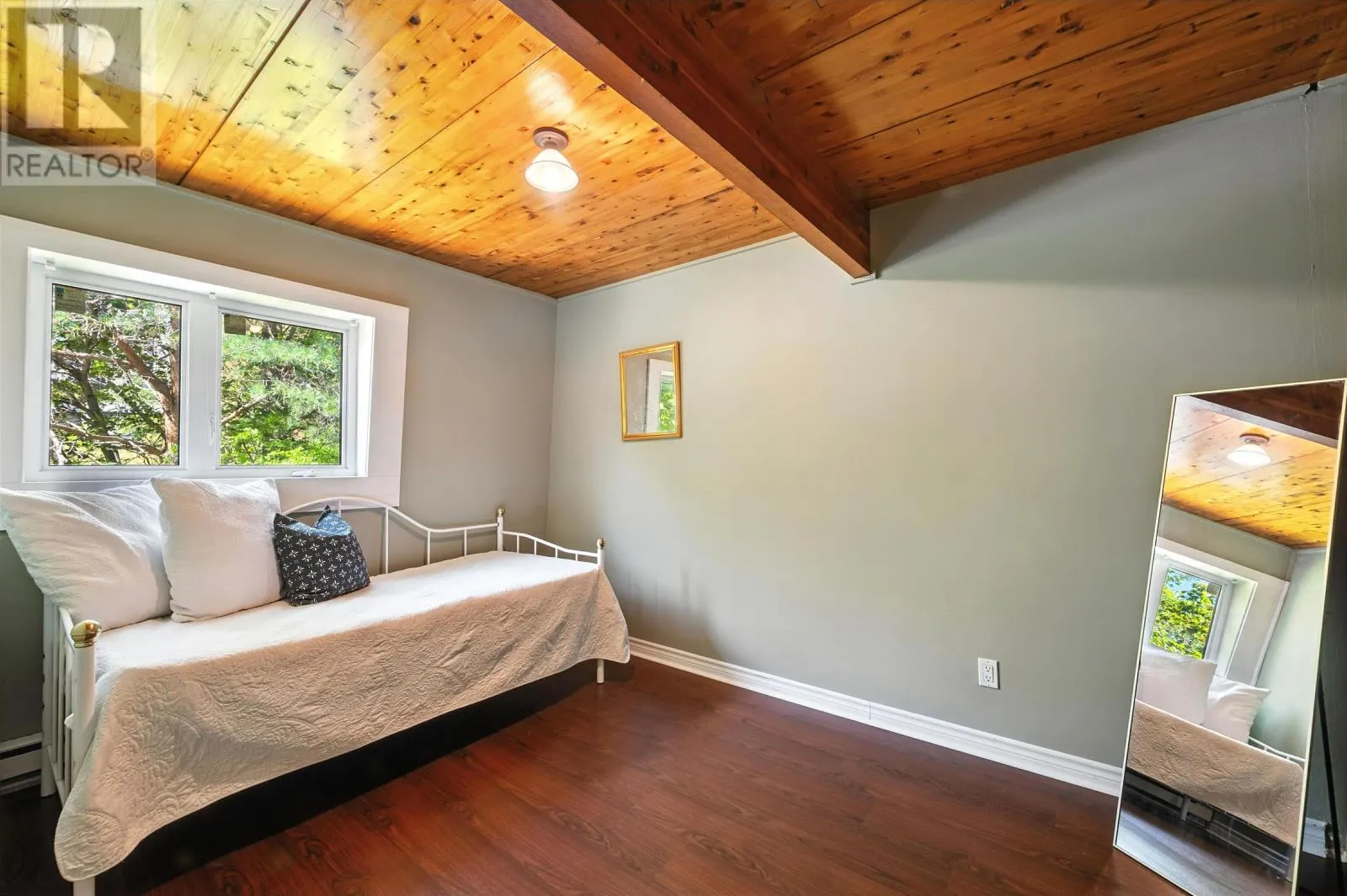 143 Ridge Valley Road