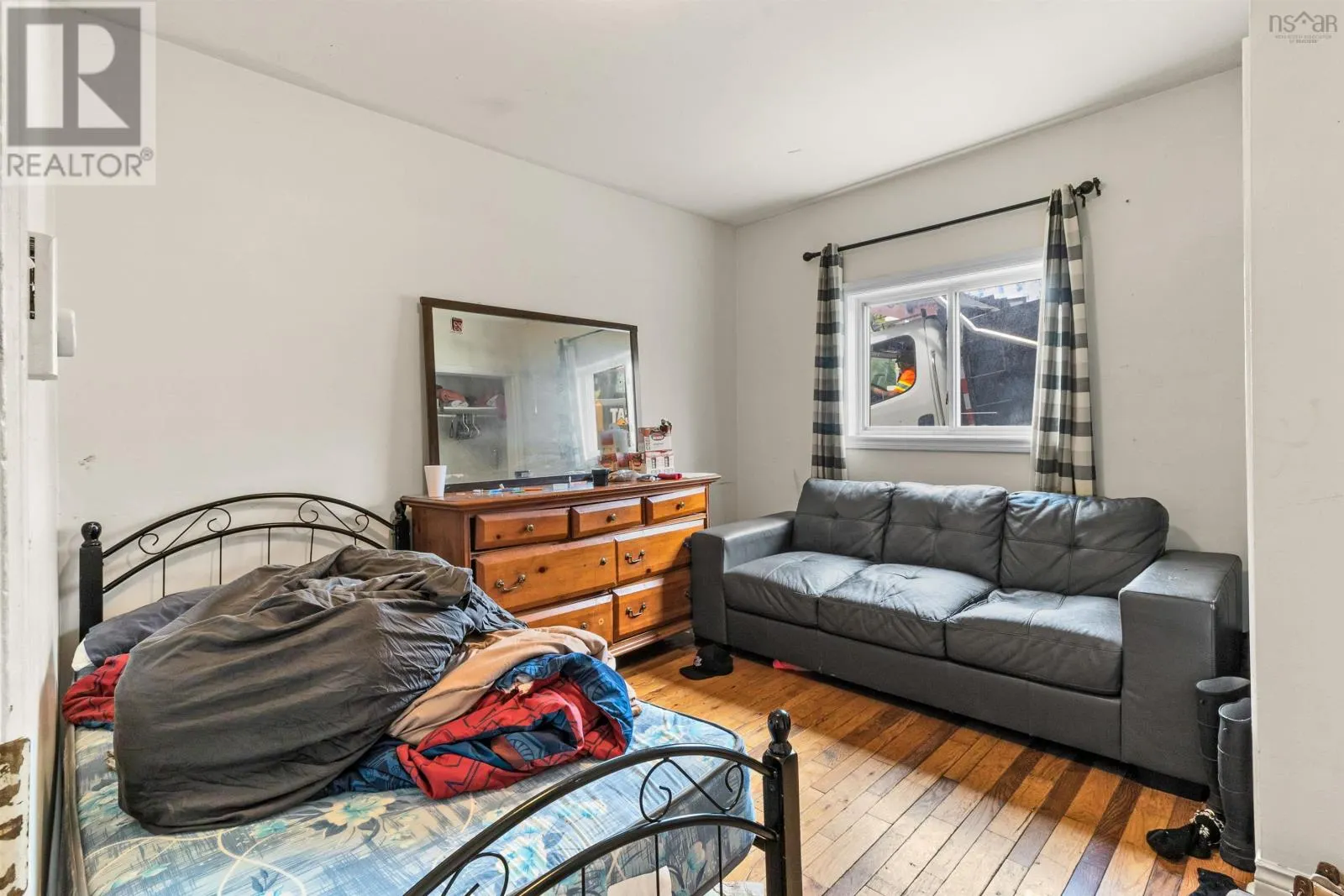 251 Pleasant Street