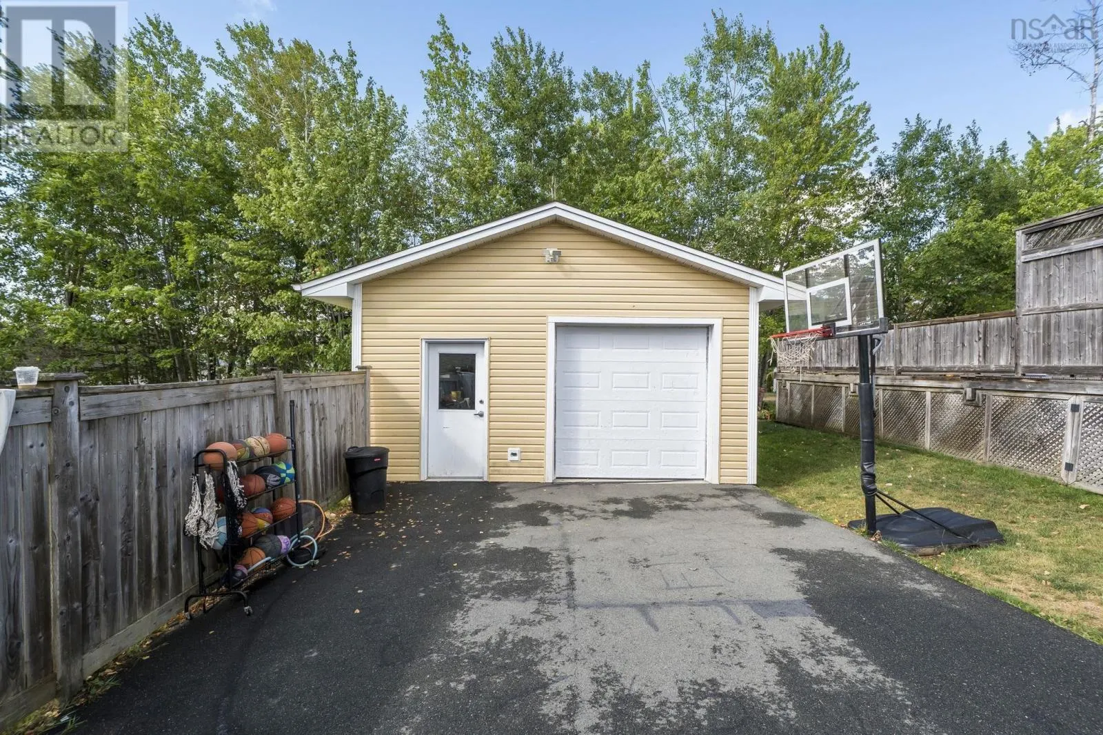 16 Lacy Anne Ave