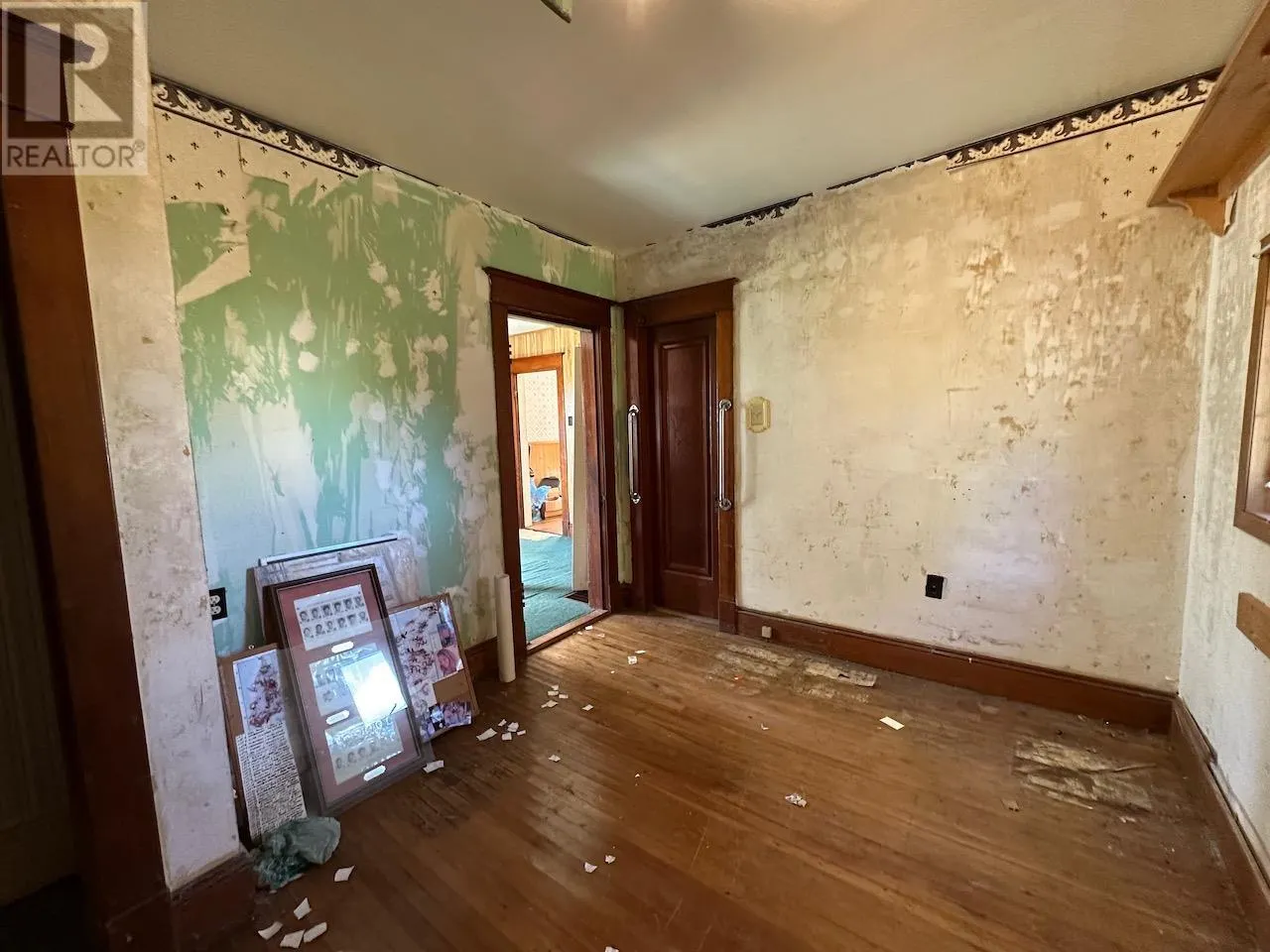12 HERITAGE Lane