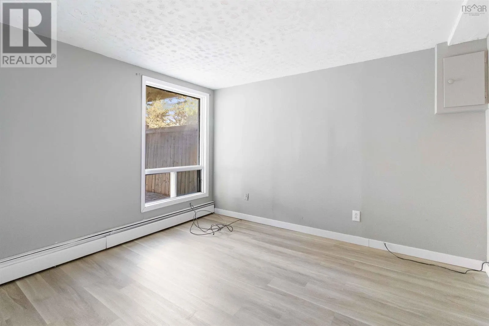68 Amaranth Crescent