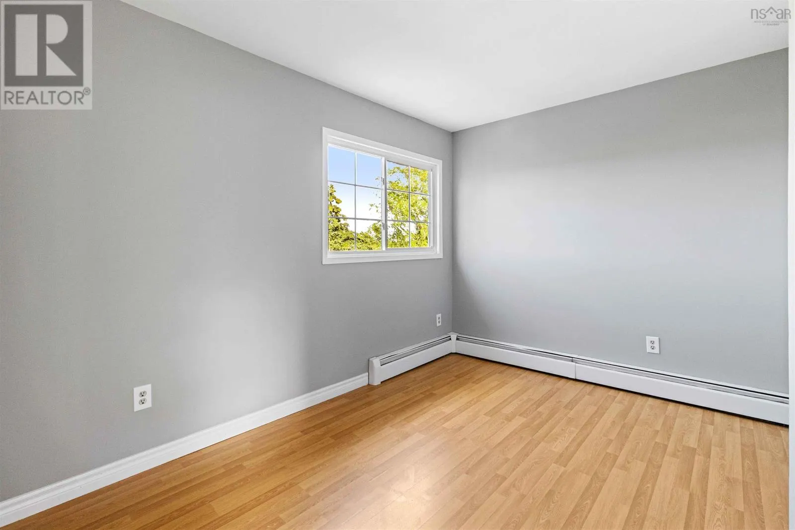 68 Amaranth Crescent