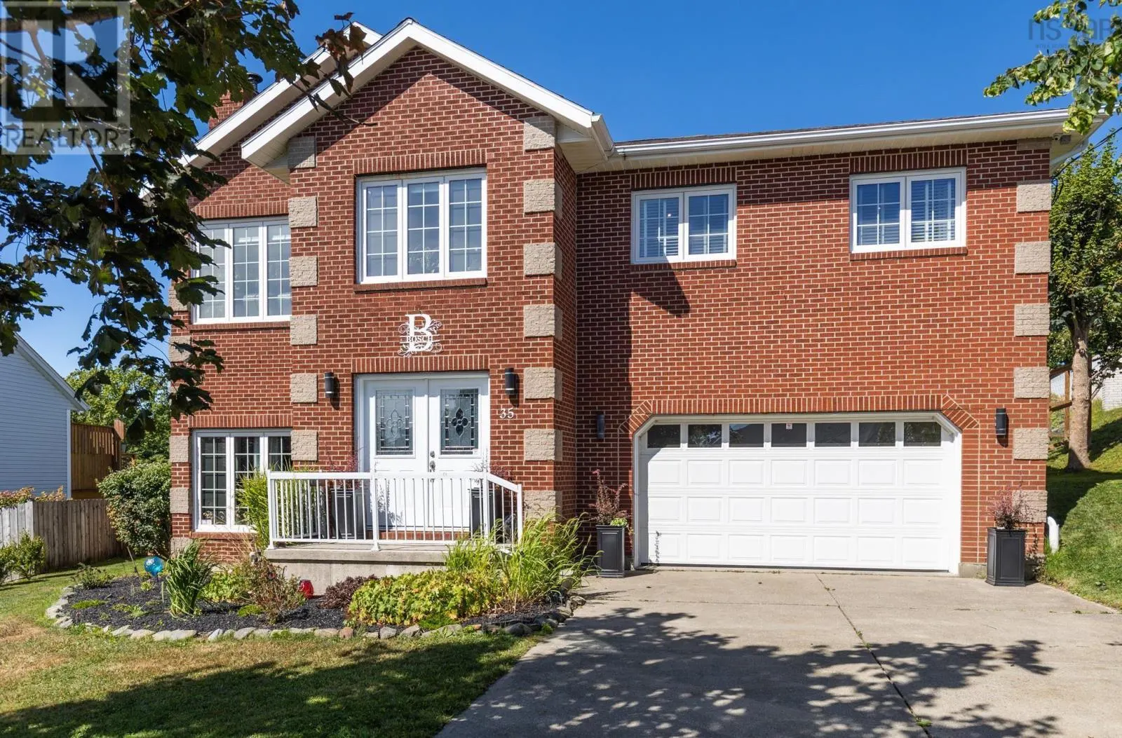 35 Sprucewood Drive