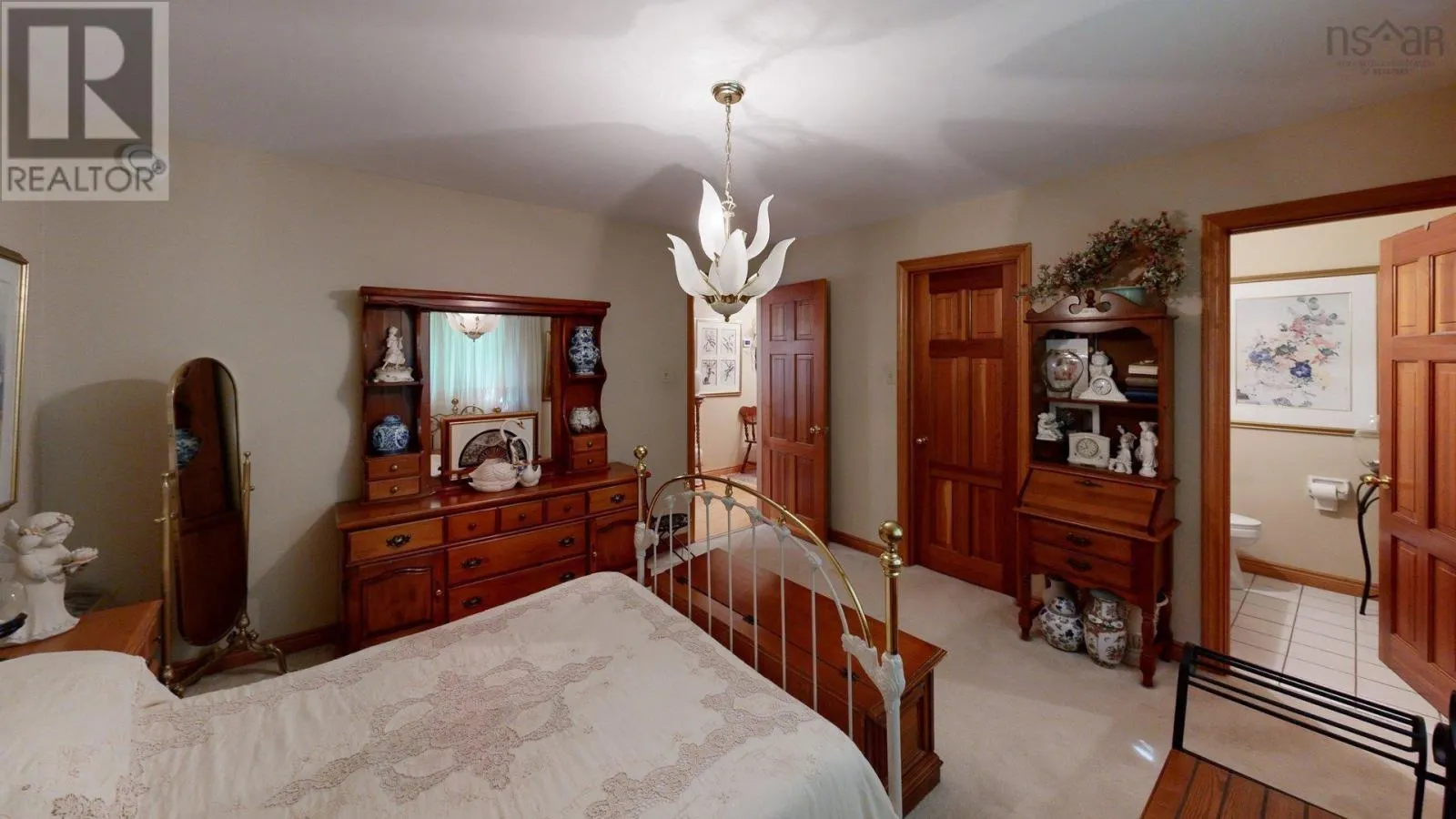 71 Riverview Crescent