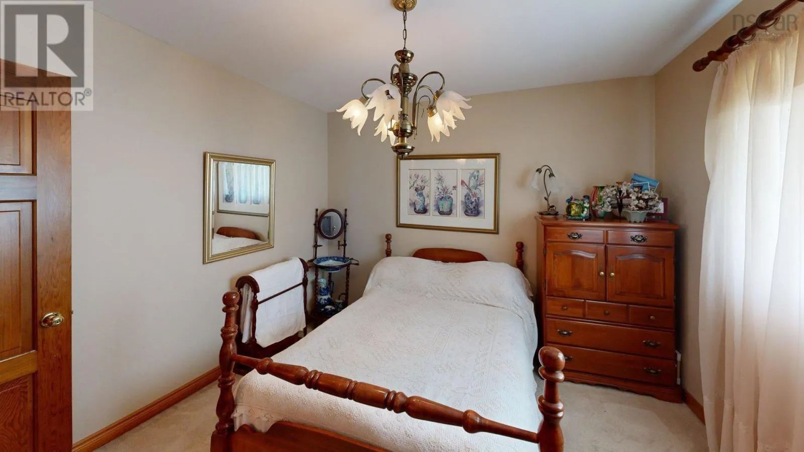 71 Riverview Crescent