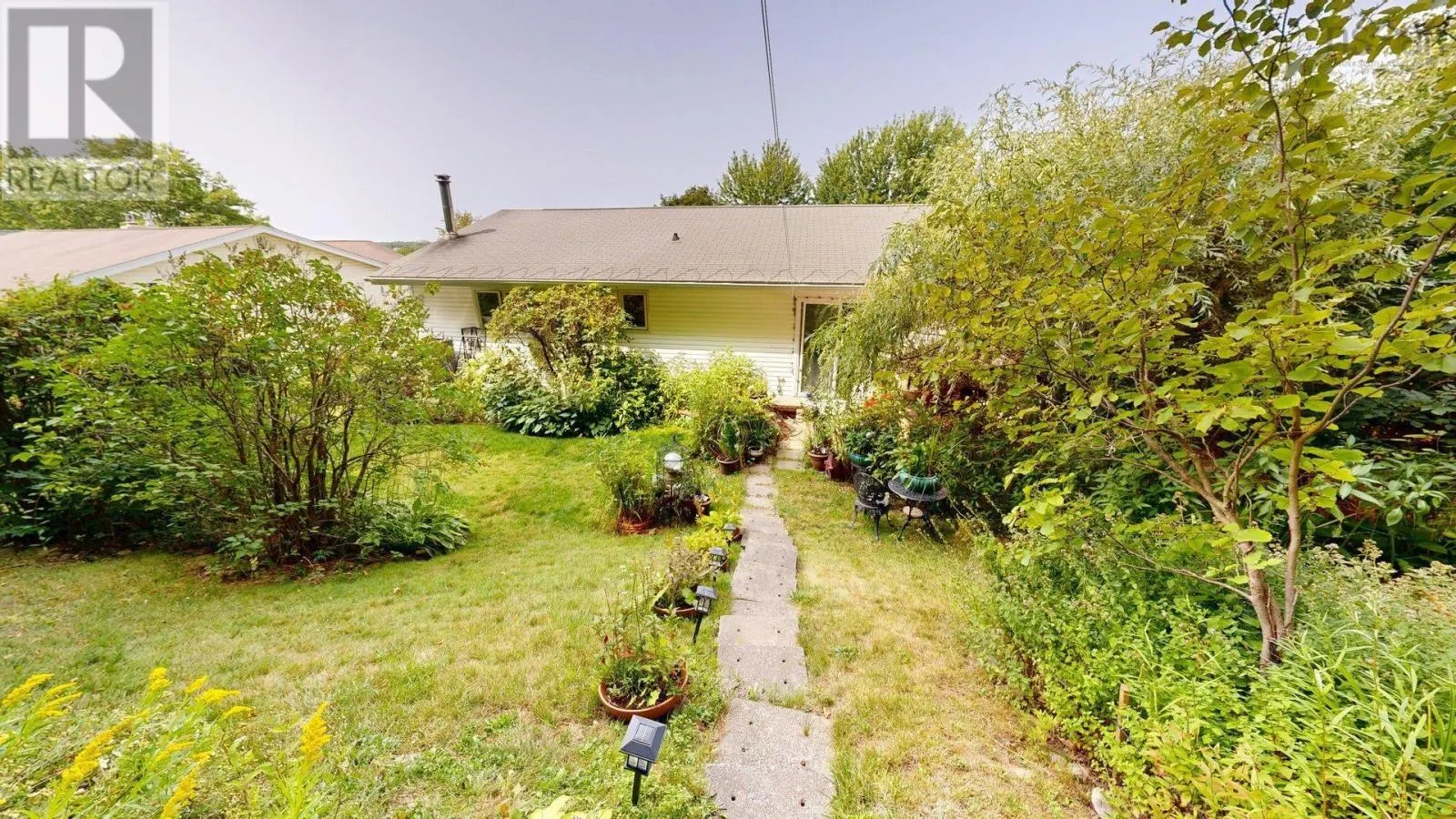 71 Riverview Crescent