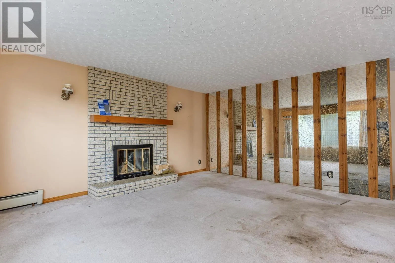 70 Chester Downs Road