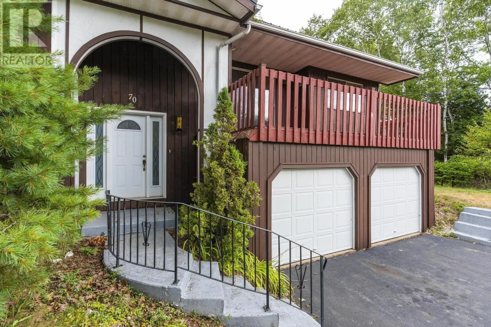 70 Chester Downs Road