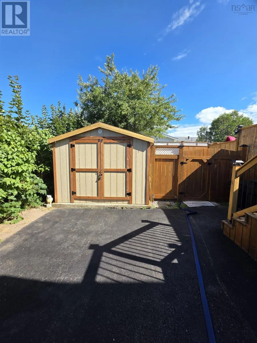 53 Holyrood Drive