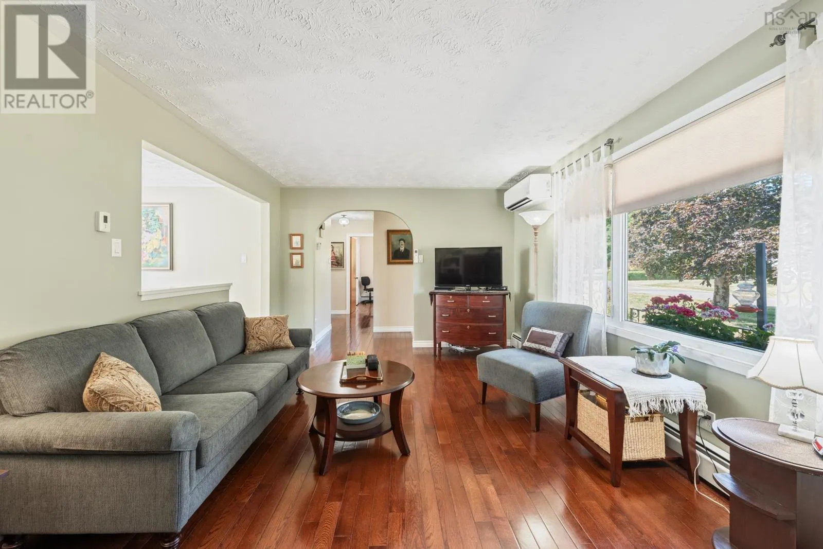8 Bentley Drive