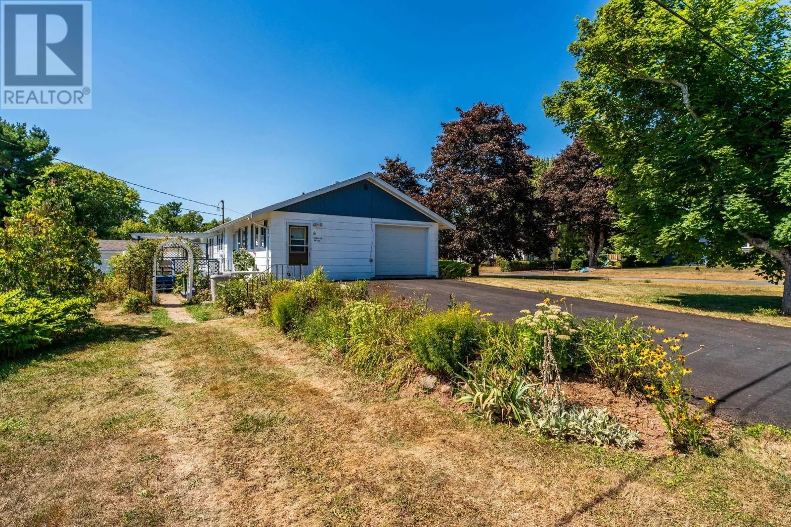 8 Bentley Drive