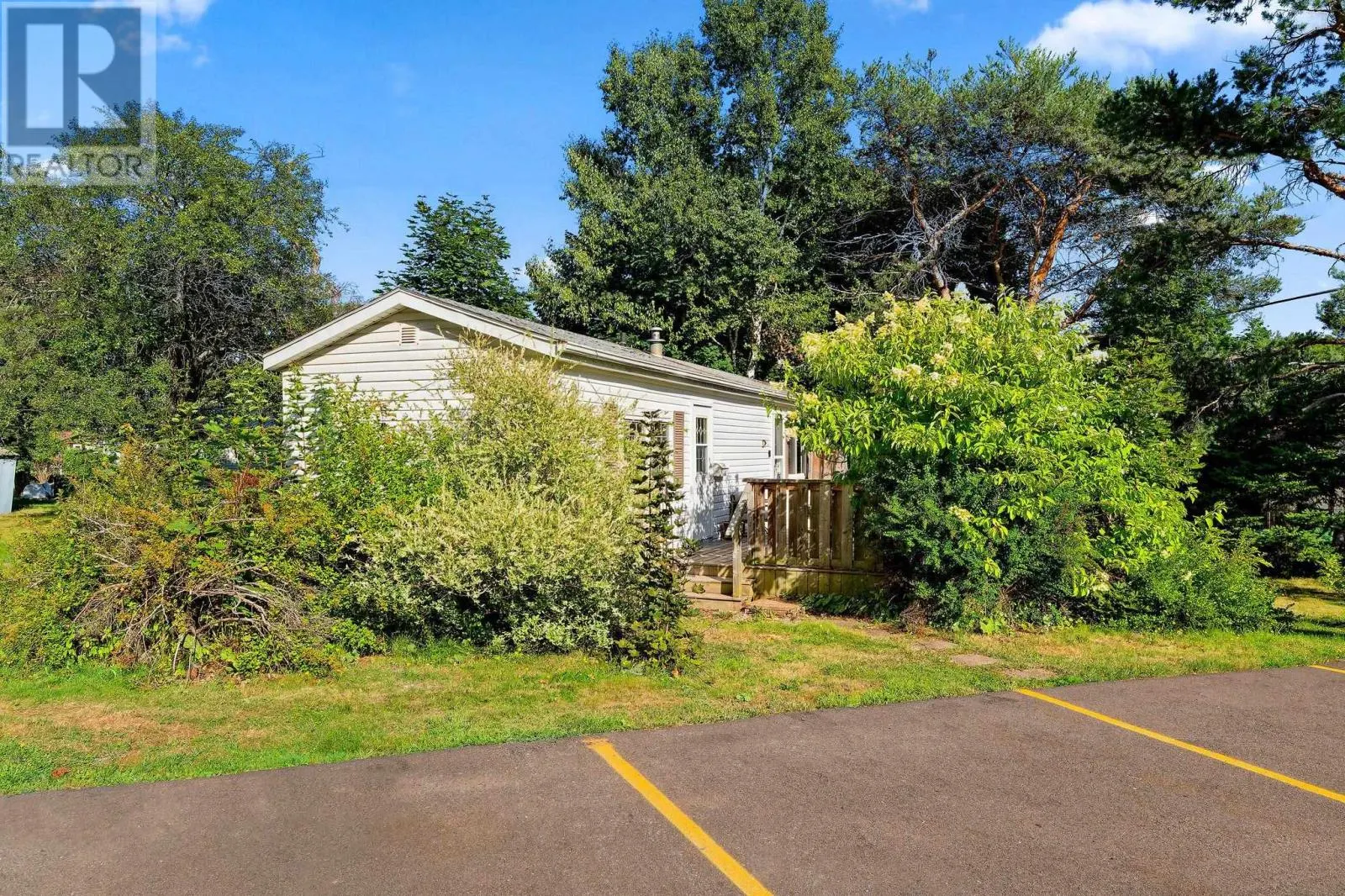 7 OAKWOOD Crescent