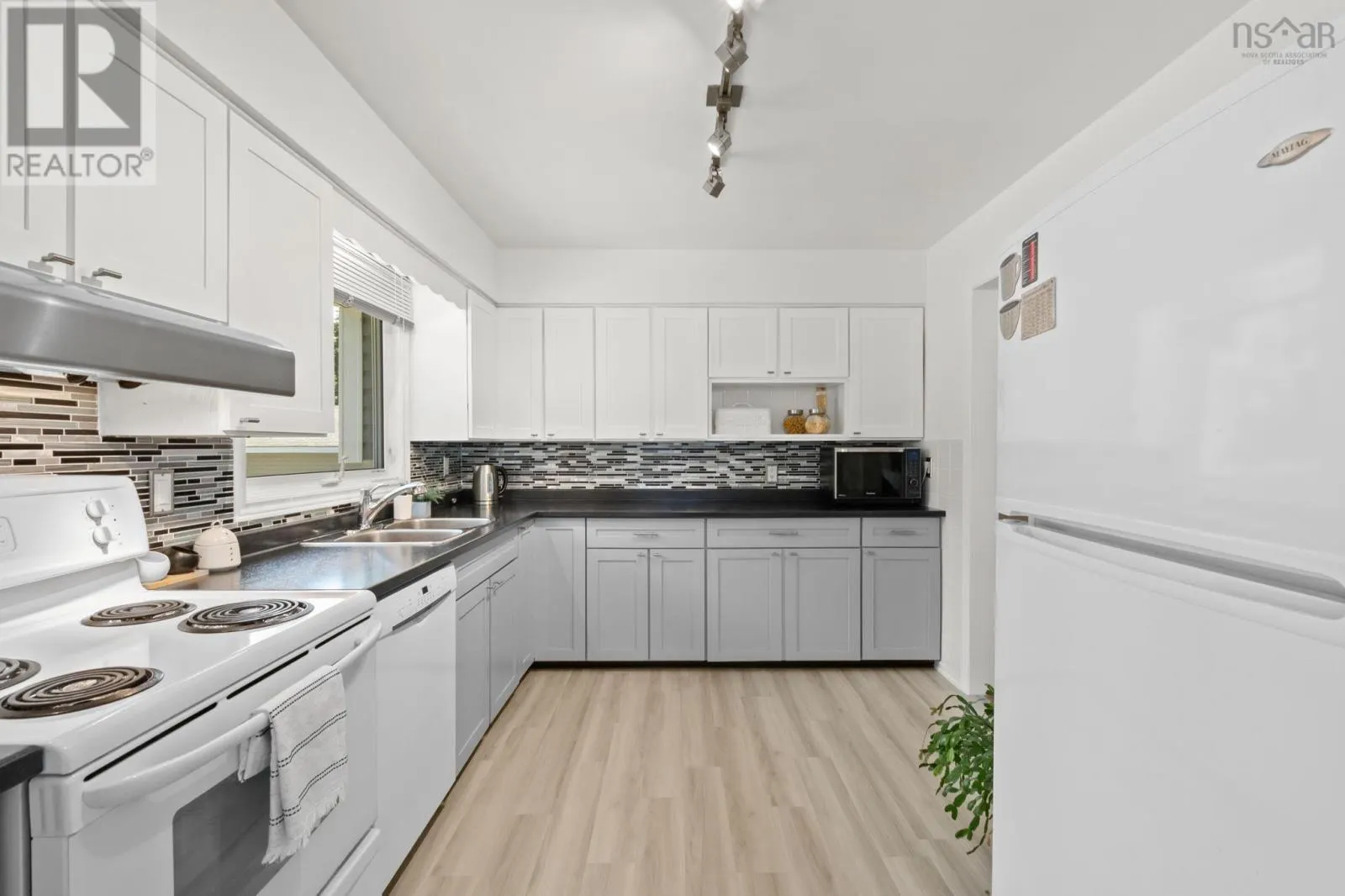 369 Sambro Creek Road