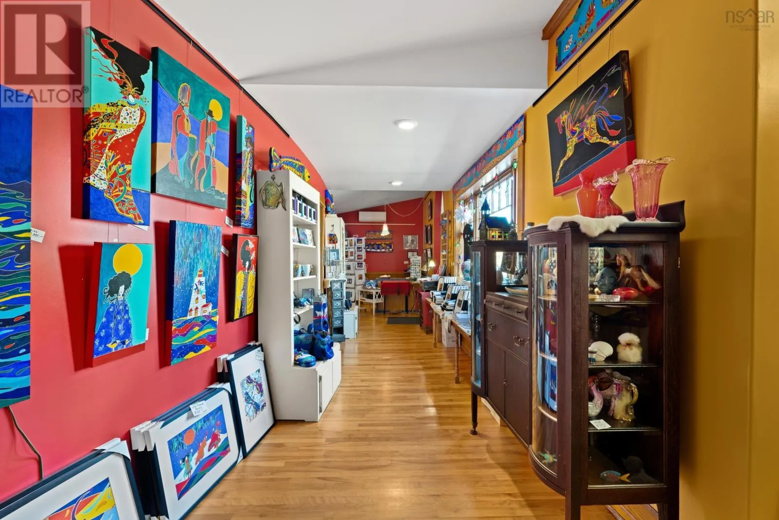 298 Granville Street E