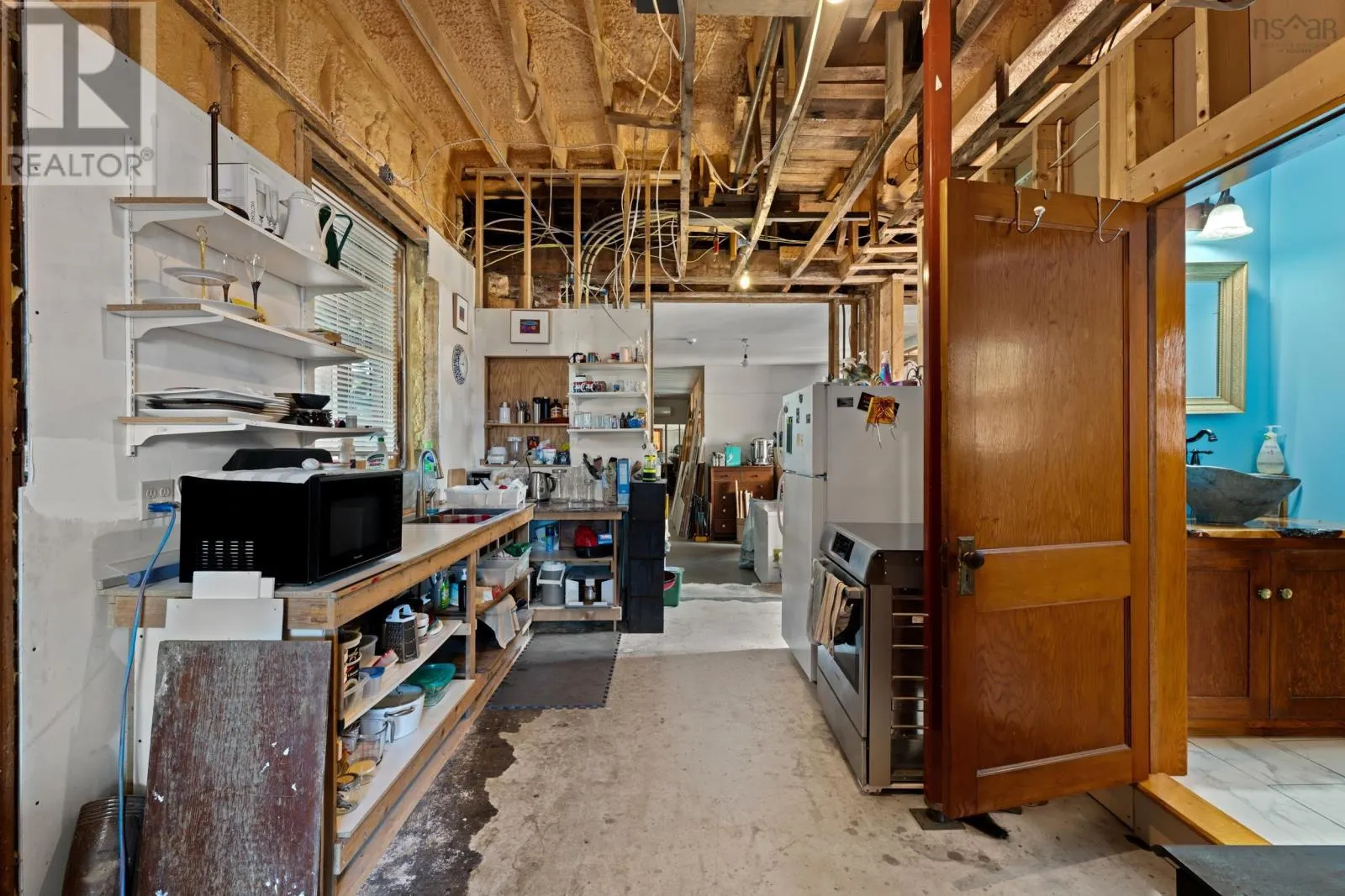 298 Granville Street E