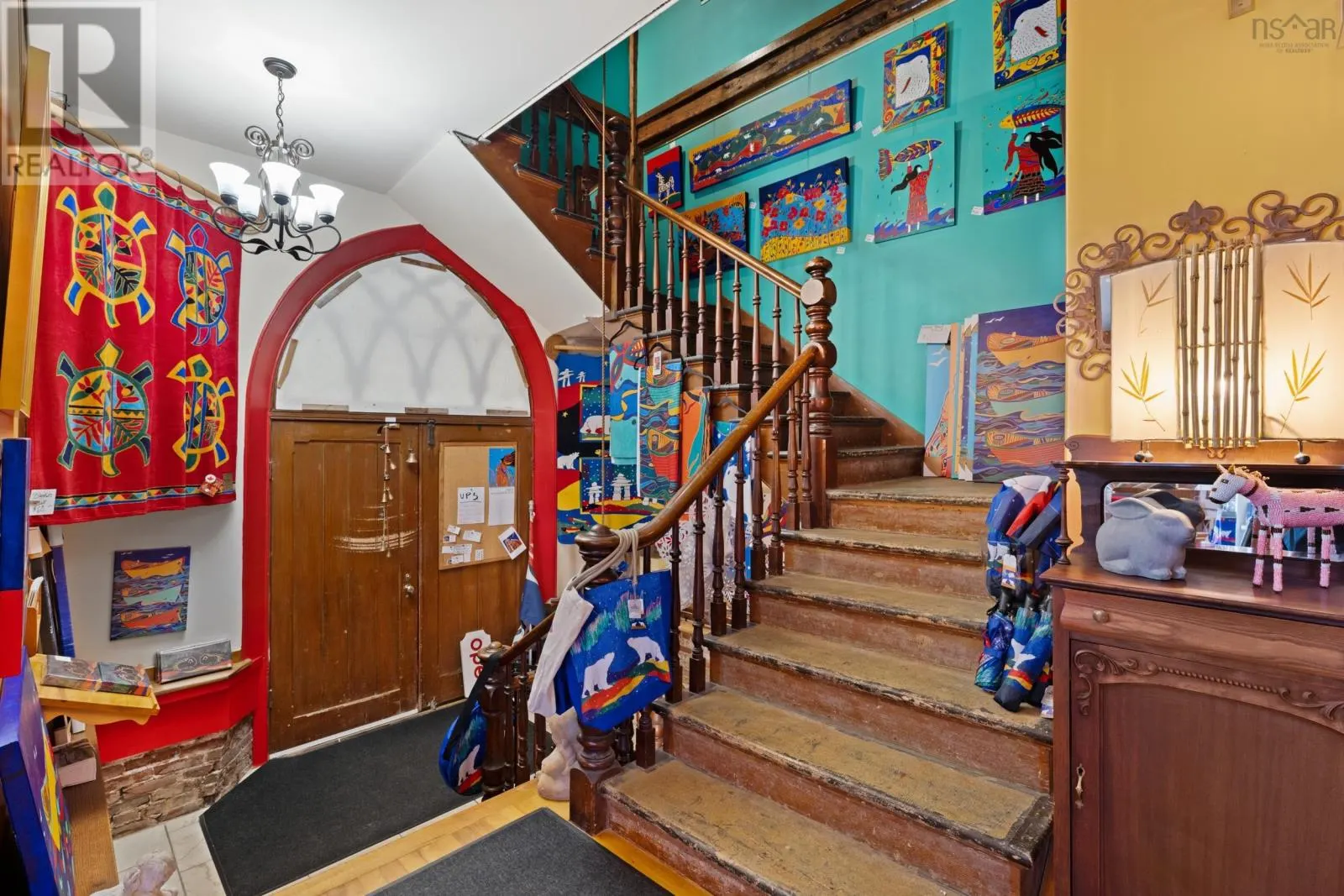 298 Granville Street E
