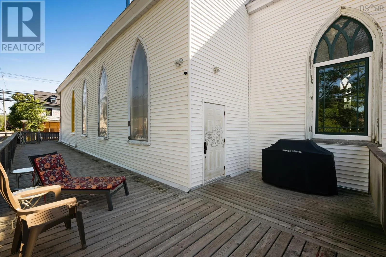 298 Granville Street E