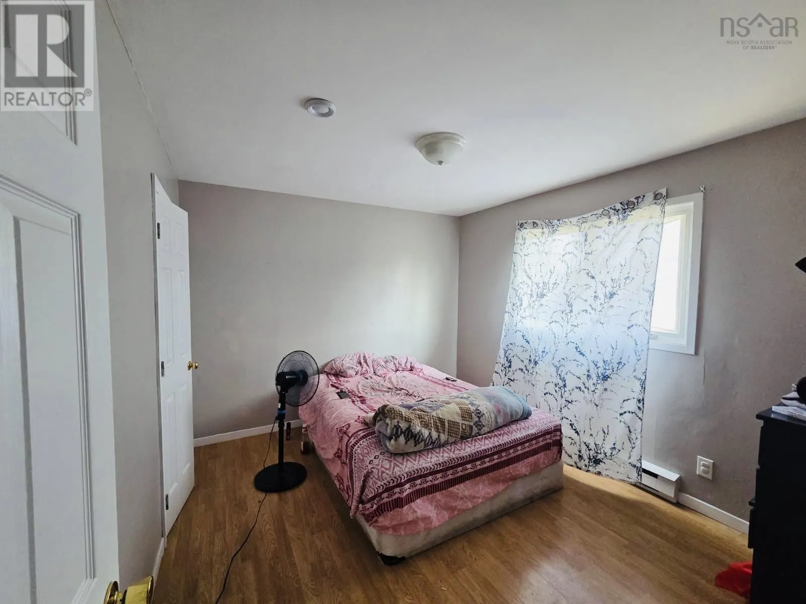 29 Roost Street