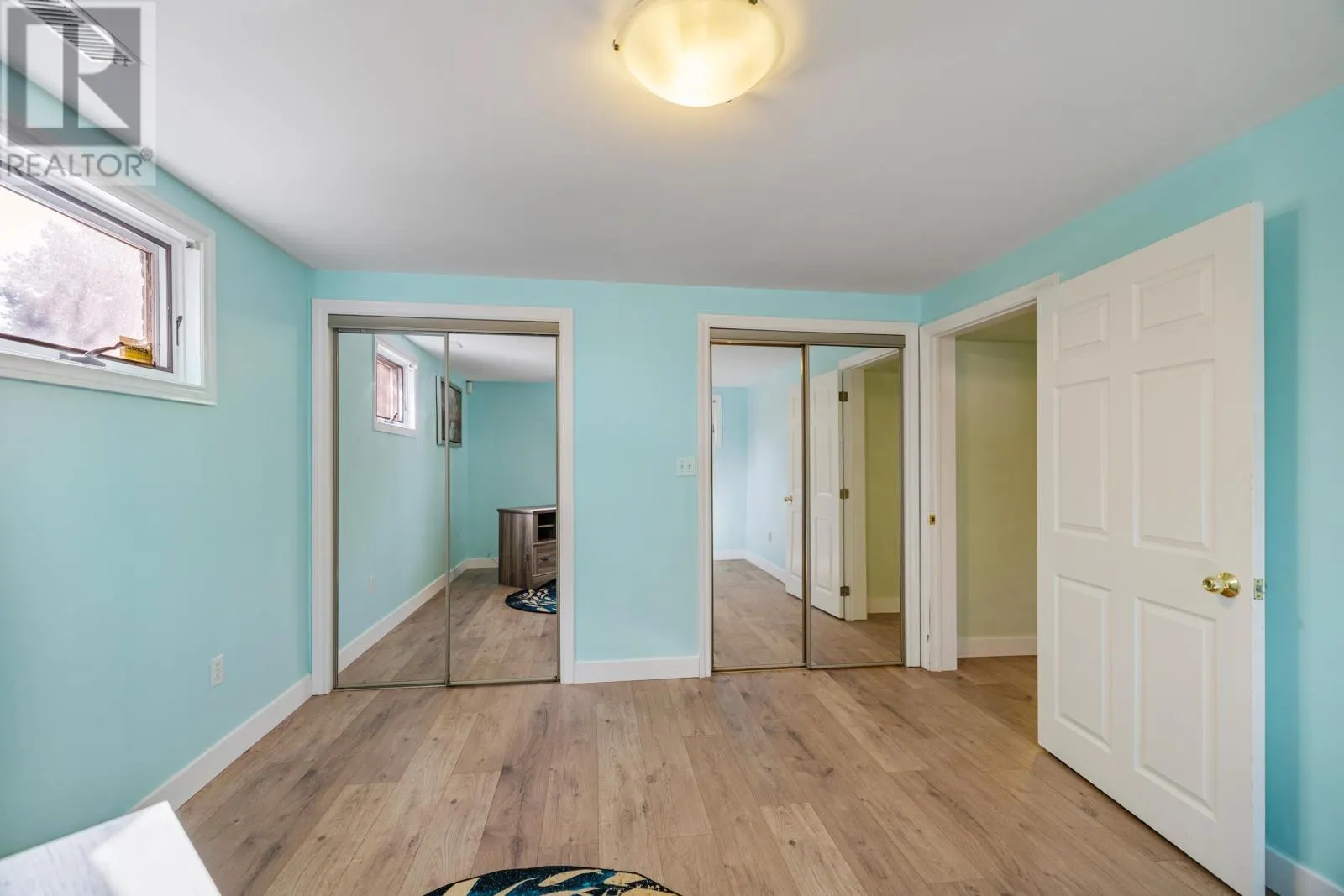 1 Strathmore Lane
