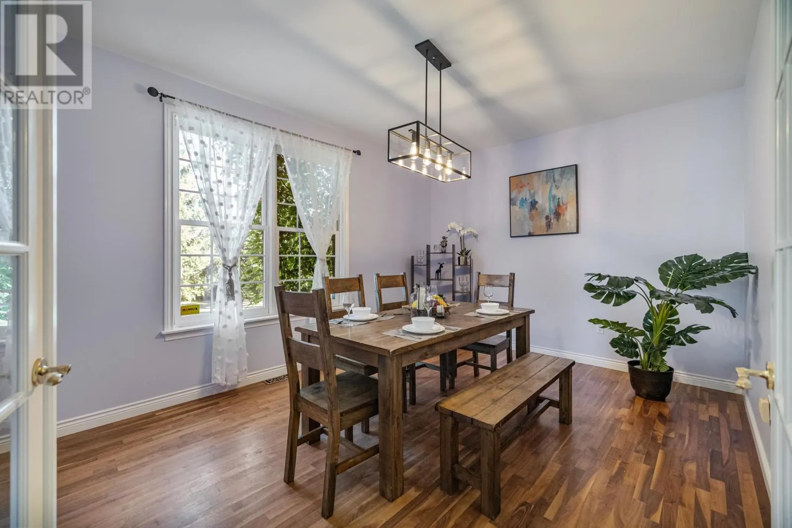 1 Strathmore Lane