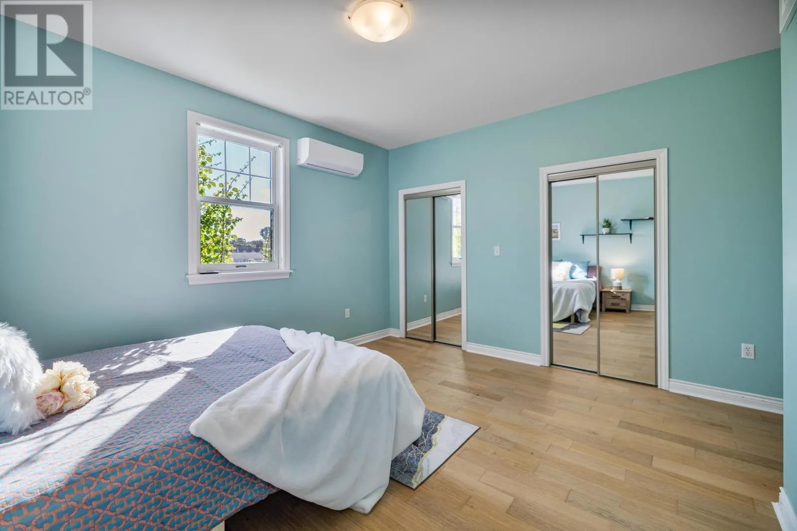 1 Strathmore Lane