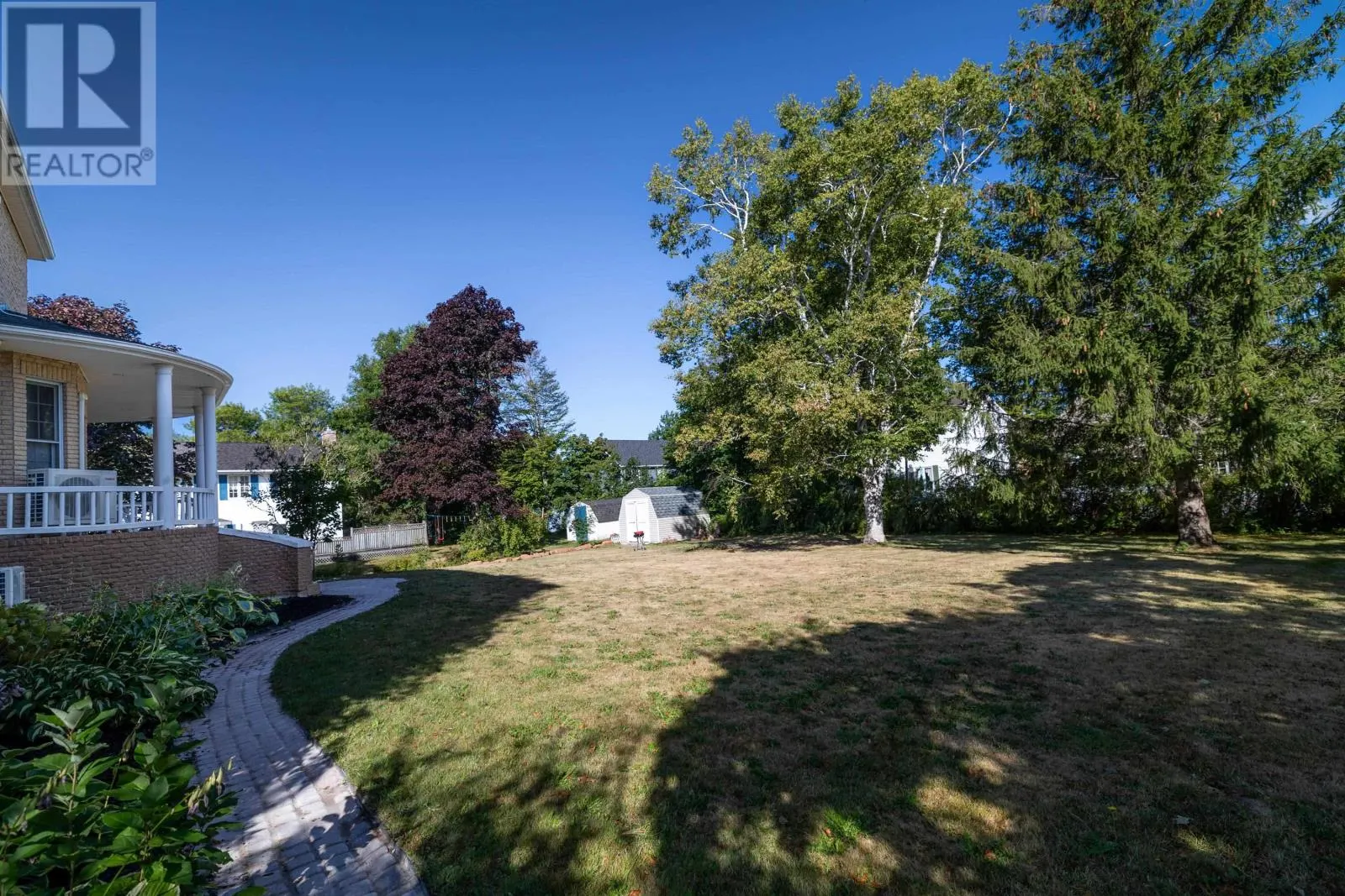 1 Strathmore Lane