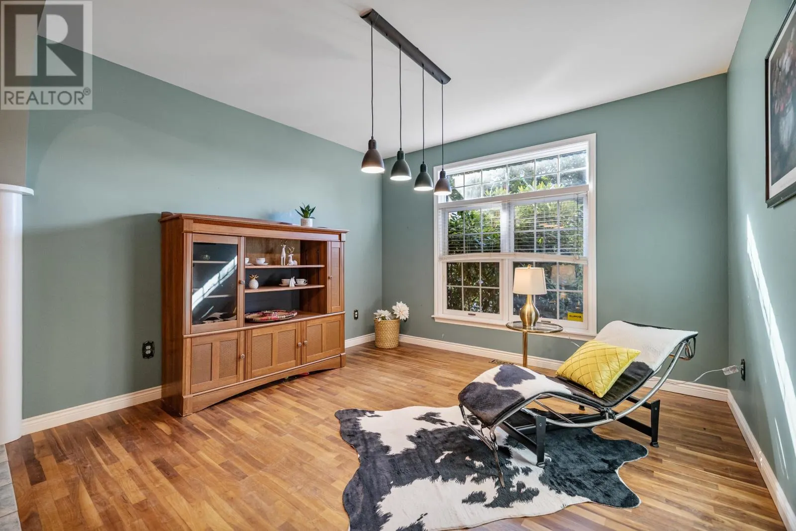1 Strathmore Lane