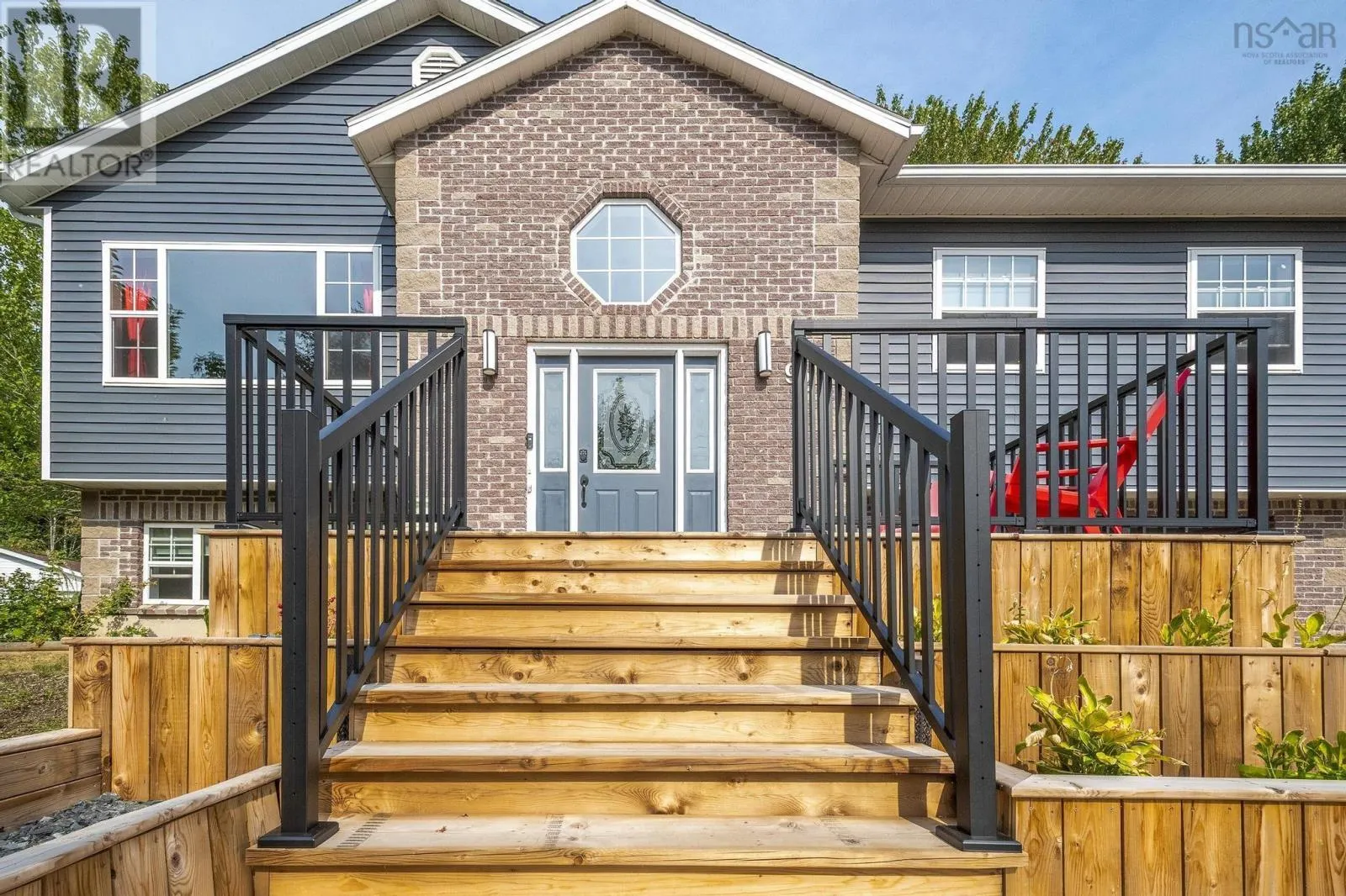 92 Balcom Crescent