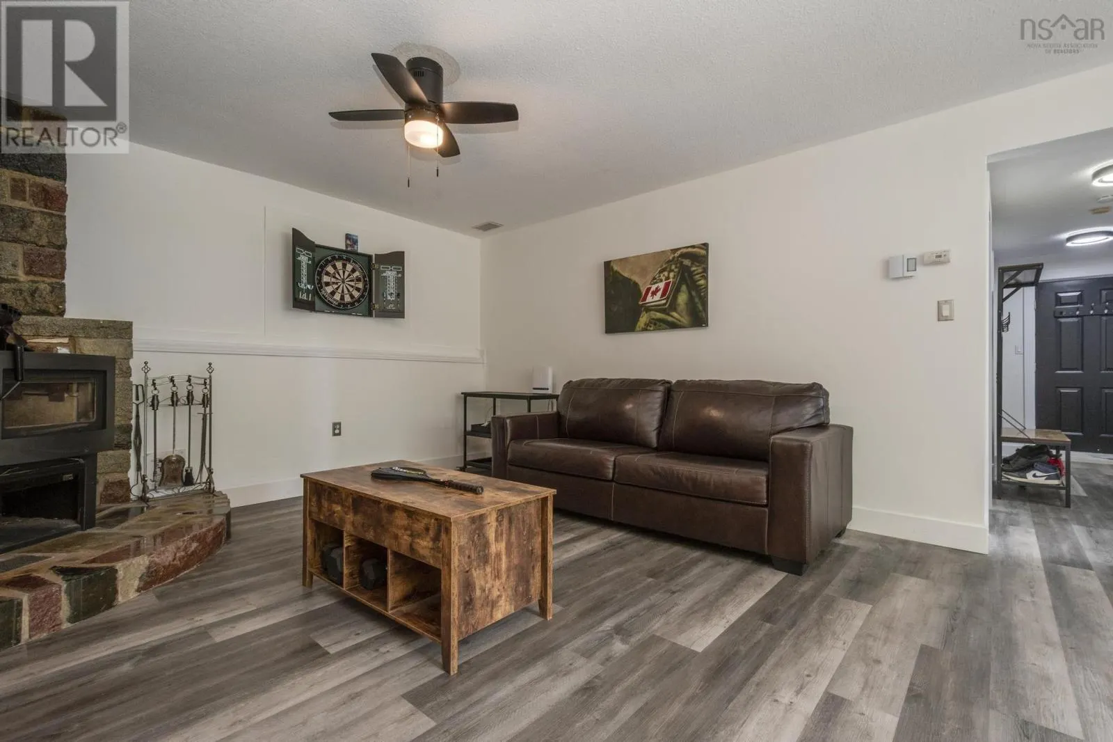 92 Balcom Crescent
