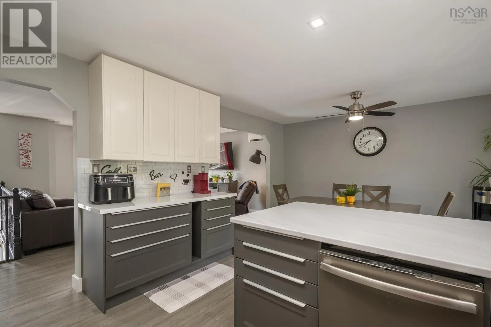 92 Balcom Crescent