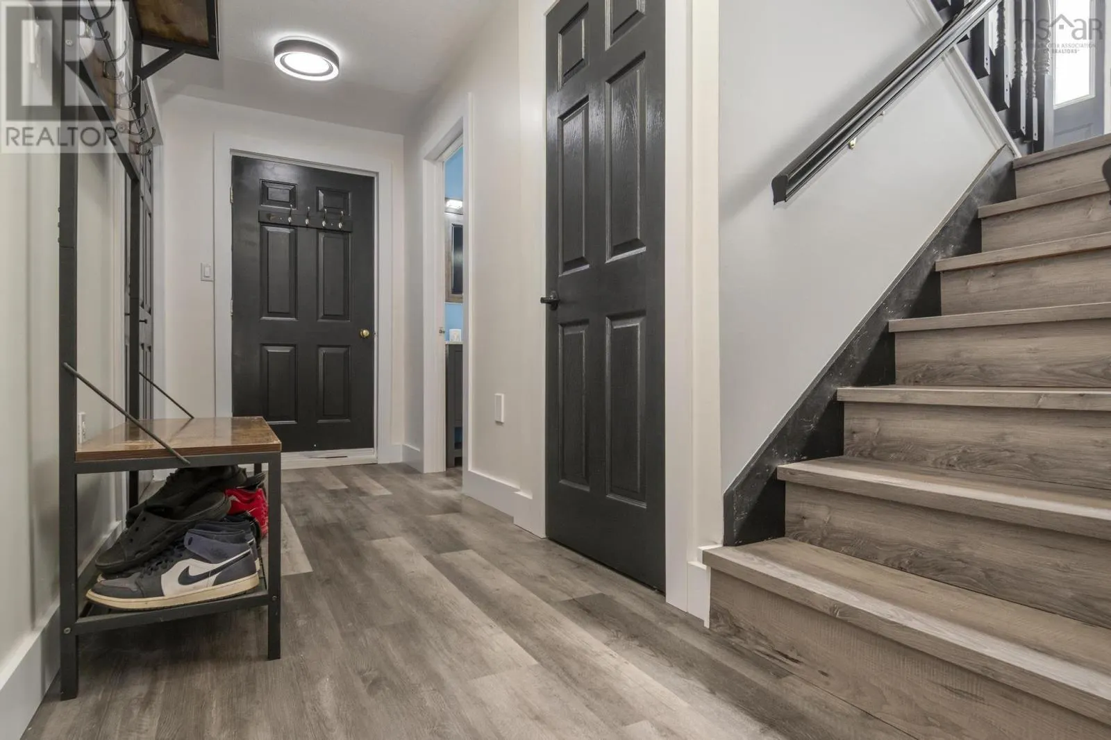 92 Balcom Crescent