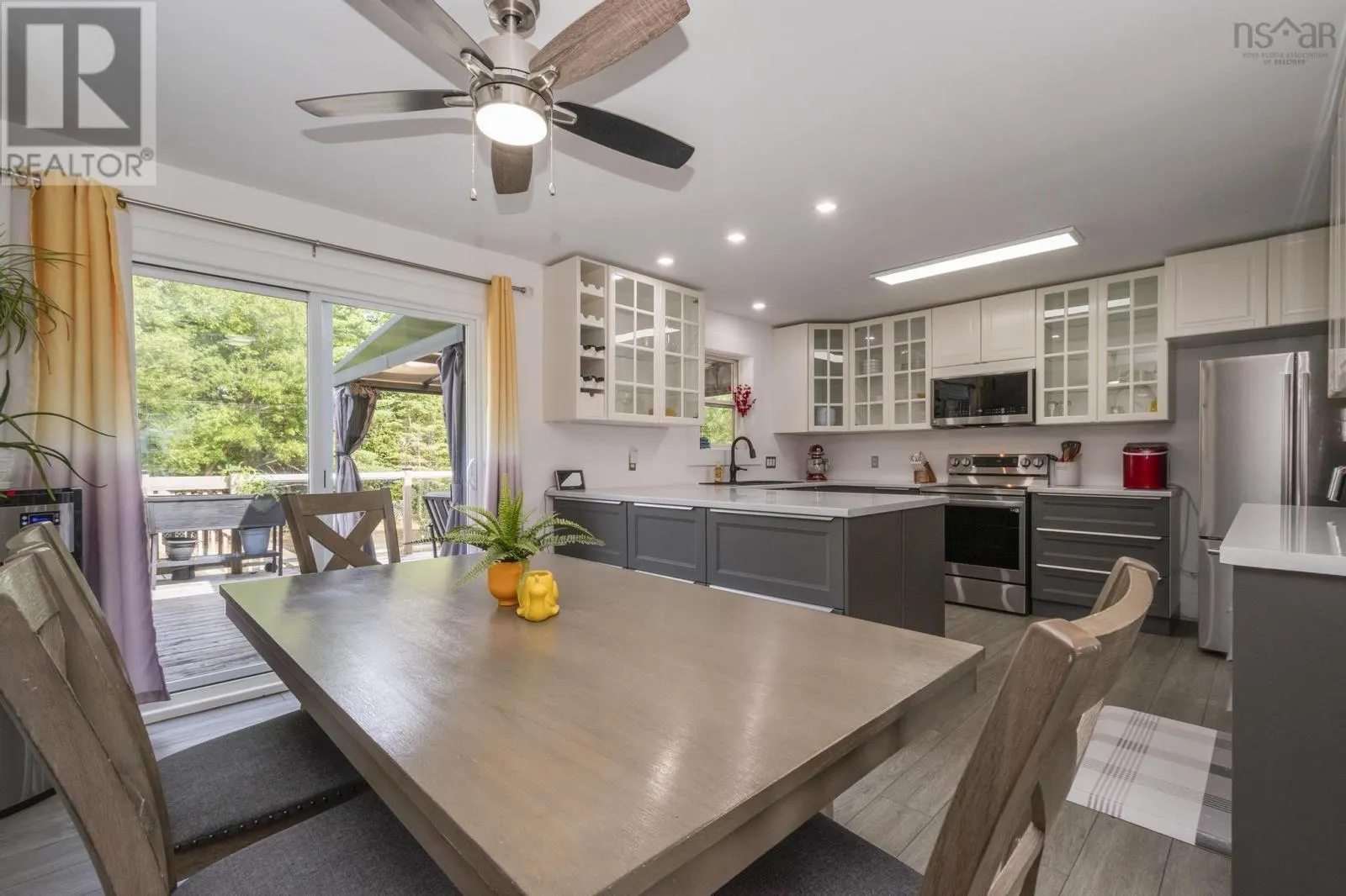 92 Balcom Crescent
