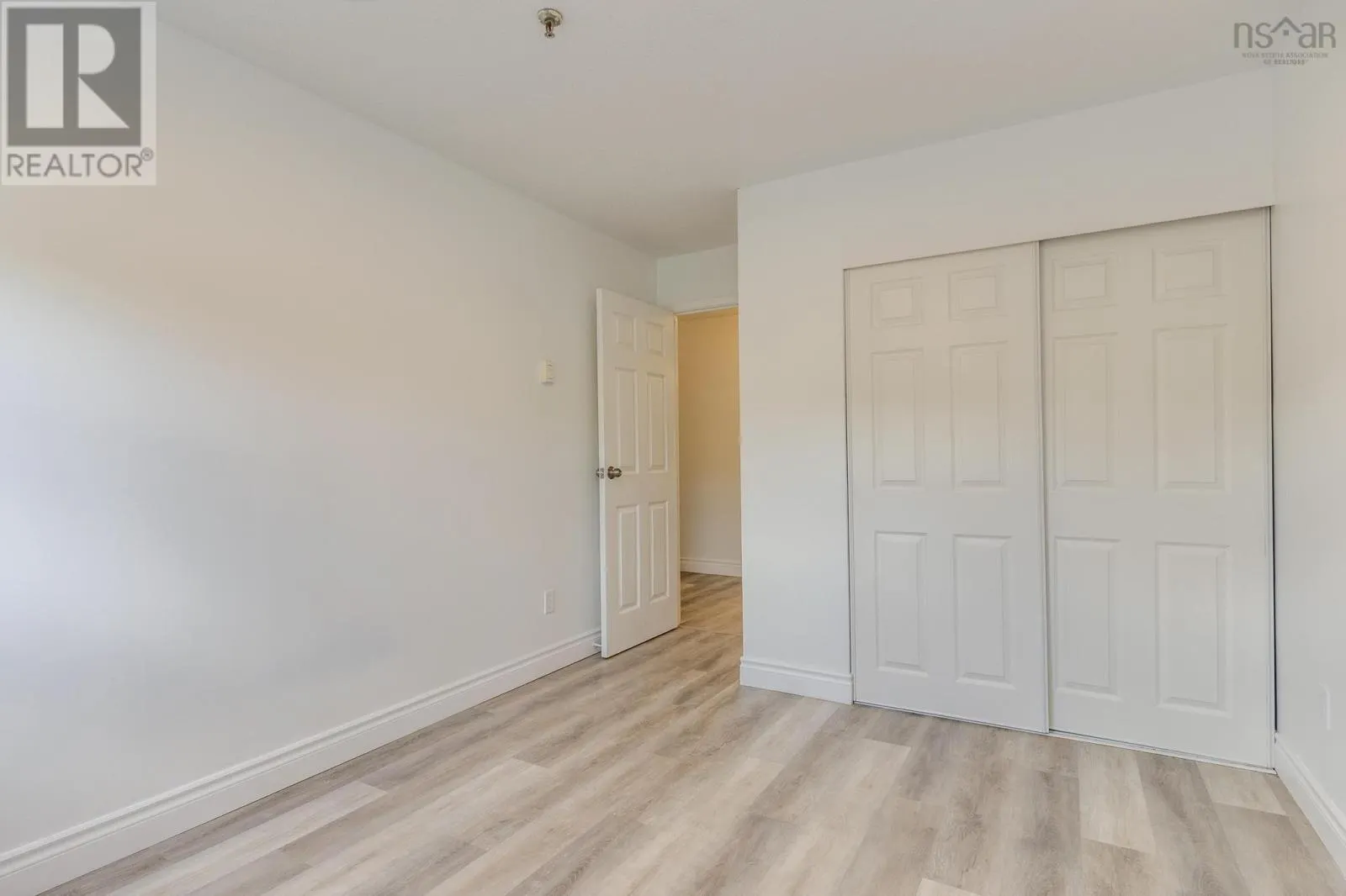 103 31 River Lane