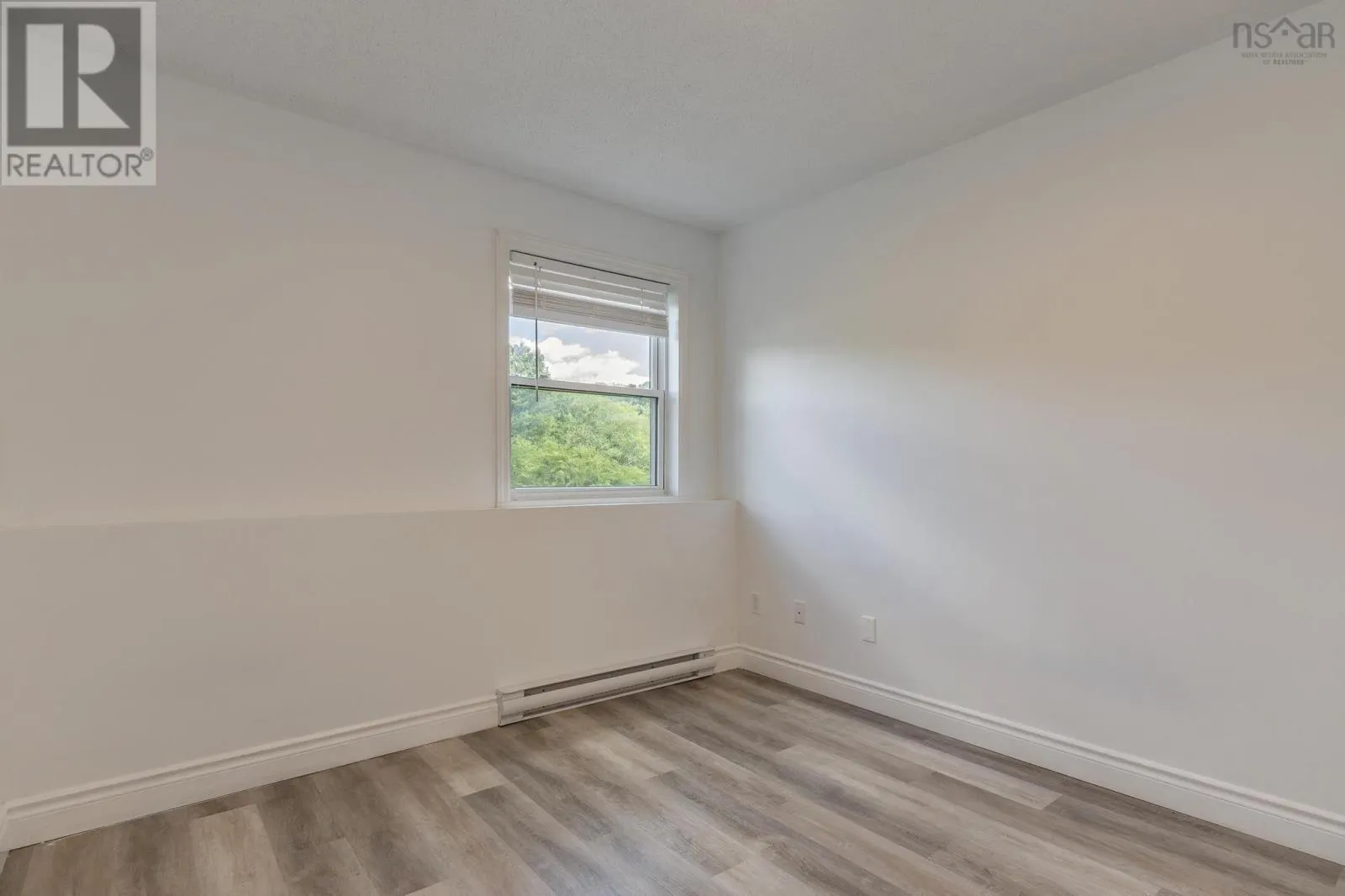 103 31 River Lane