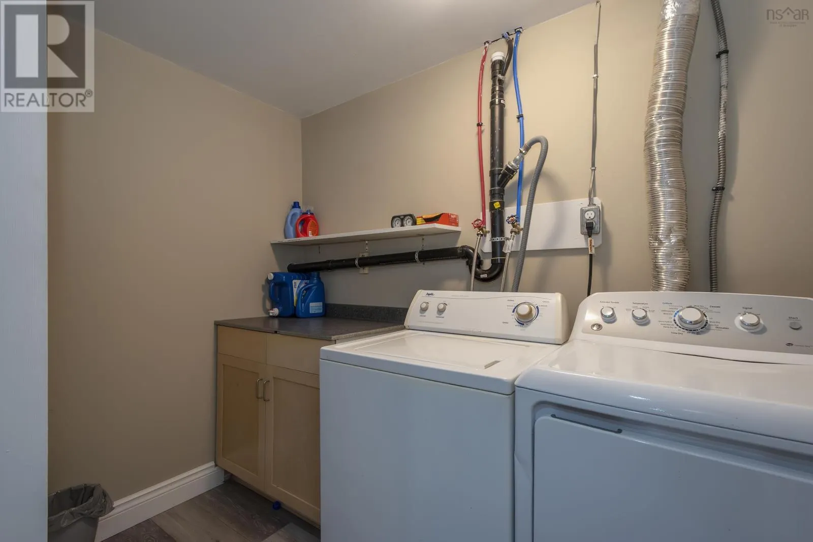 3126 Cornwallis Crescent