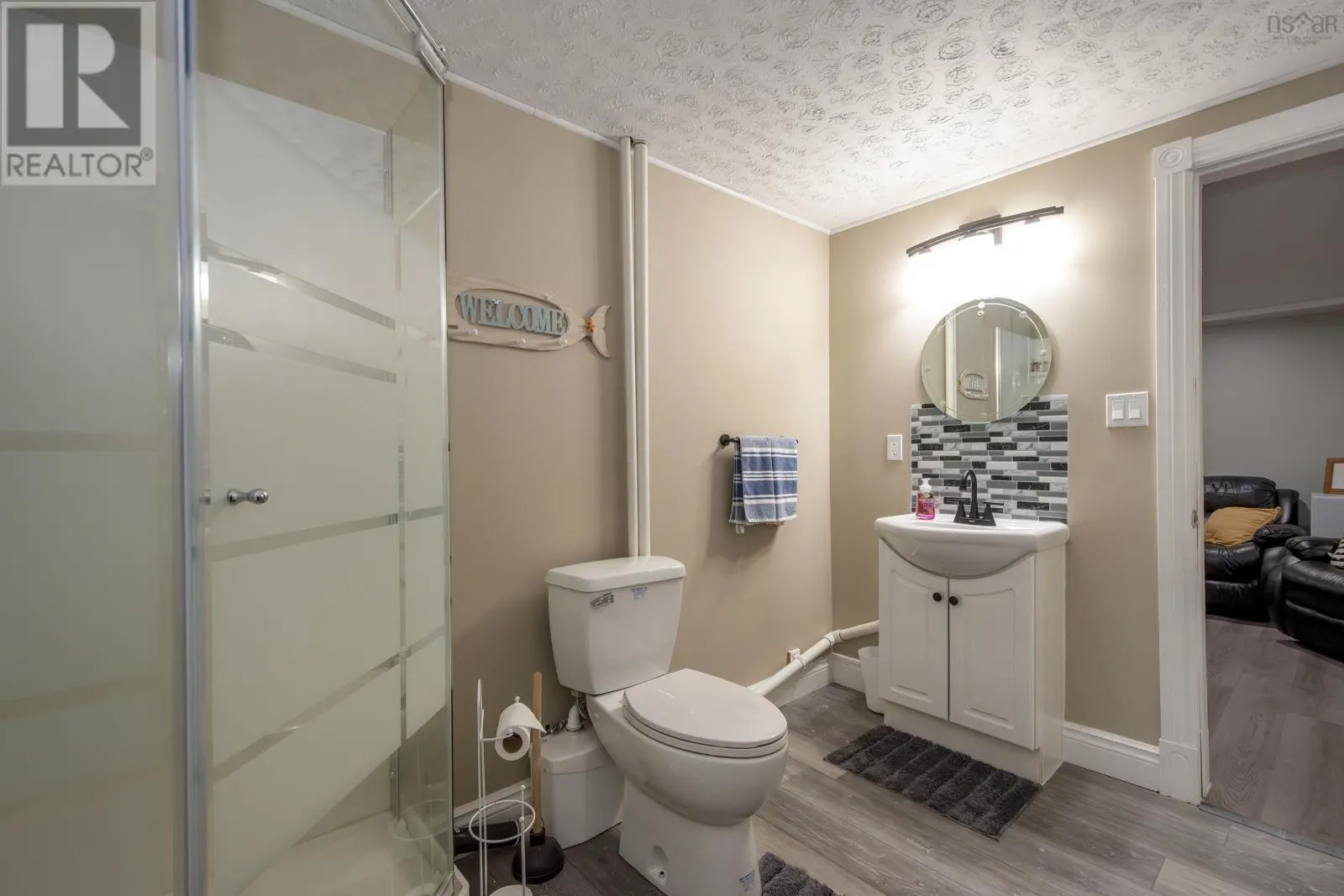 3126 Cornwallis Crescent