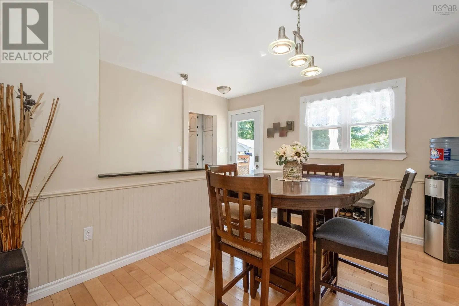 3126 Cornwallis Crescent